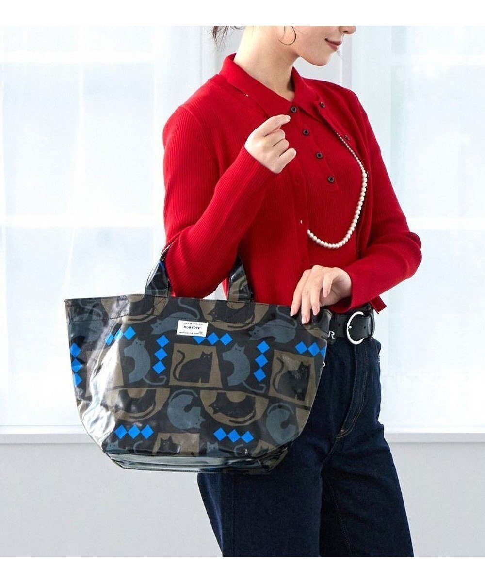 【ルートート/ROOTOTE】の3613【スヌーピー】EU.デリ.ラミネート-U 人気、トレンドファッション・服の通販 founy(ファニー) 　ファッション　Fashion　レディースファッション　Fashion for Women　バッグ　Bags　カメラ　Camera Accessories　傘　Umbrella, Parasol　ドット　Polka Dot, Dot Pattern　ネコ　Cat, Feline Motif　パターン　Pattern, Design Print　プリント　Print, Printed Pattern　ポケット　Pocket, Pocket Detail　ポーチ　Pouch, Small Case　モチーフ　Motif, Design Theme　ランダム　Random, Irregular　新作・新入荷　New Arrivals / New In　 other-1|ID: prp329100004708295 ipo3291000000034006547