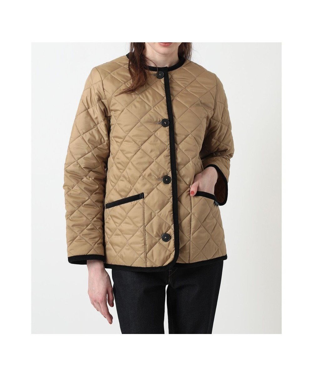 【ダックス/DAKS】のDAKS×LAVENHAM ノーカラージャケット 人気、トレンドファッション・服の通販 founy(ファニー) 　ファッション　Fashion　レディースファッション　Fashion for Women　アウター　Coat / Outerwear Collection　レディースジャケット・軽アウター　Jackets　ノーカラージャケット / シンプル上品コーデ　Collarless Jackets　インナー　Innerwear　エレガント 上品　Elegant　キルティング　Quilted, Quilting　ジャケット　Jacket, Outerwear　パイピング　Piping, Trim Design　パッチ　Patch, Appliqué　ポケット　Pocket, Pocket Detail　人気　Popular, Best Seller　夏　Summer　定番　Standard, Basic Item　S/S・春夏　SS, Spring/Summer, Warm Season　A/W・秋冬　Autumn/Winter　軽量　Lightweight, Ultra Light　 other-1|ID: prp329100004708401 ipo3291000000034006920