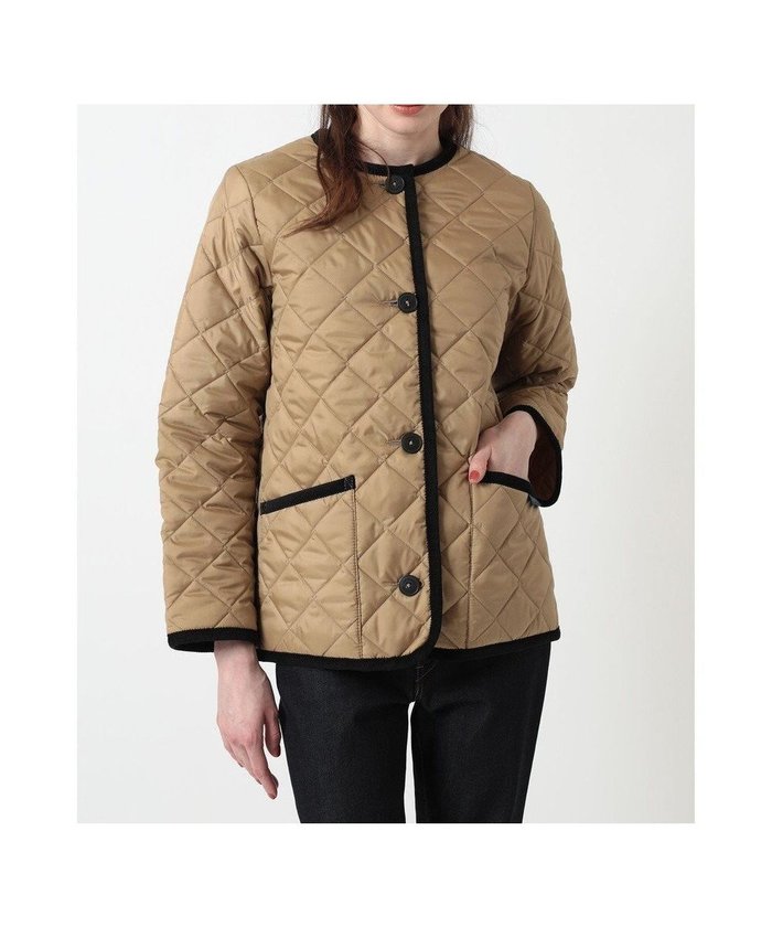 【ダックス/DAKS】のDAKS×LAVENHAM ノーカラージャケット インテリア・キッズ・メンズ・レディースファッション・服の通販 founy(ファニー) https://founy.com/ ファッション Fashion レディースファッション Fashion for Women アウター Coat / Outerwear Collection レディースジャケット・軽アウター Jackets ノーカラージャケット / シンプル上品コーデ Collarless Jackets インナー Innerwear エレガント 上品 Elegant キルティング Quilted, Quilting ジャケット Jacket, Outerwear パイピング Piping, Trim Design パッチ Patch, Appliqué ポケット Pocket, Pocket Detail 人気 Popular, Best Seller 夏 Summer 定番 Standard, Basic Item S/S・春夏 SS, Spring/Summer, Warm Season A/W・秋冬 Autumn/Winter 軽量 Lightweight, Ultra Light |ID: prp329100004708401 ipo3291000000035699747