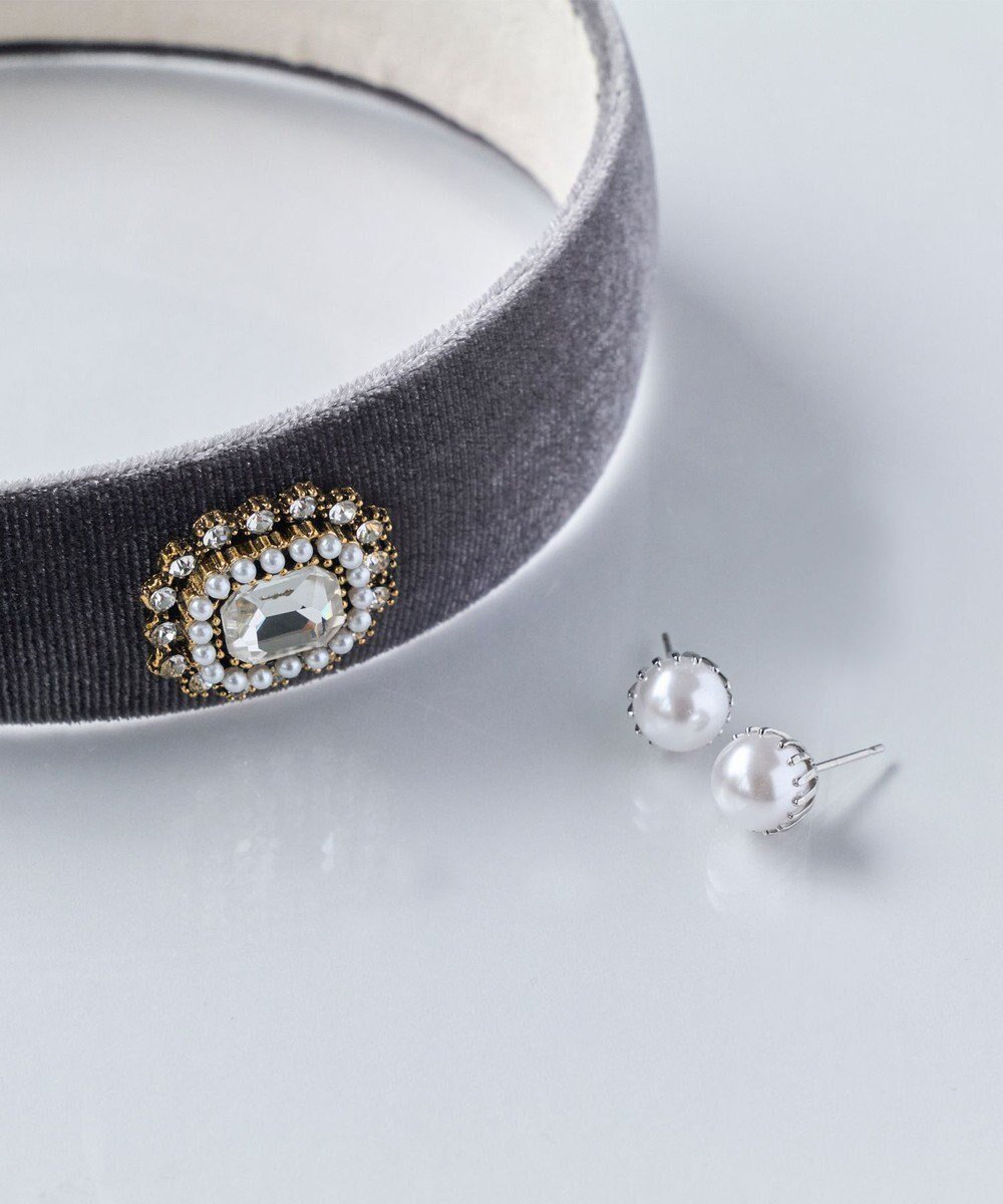 【フィービィー/phoebe】のオンワード限定セット トゥウィンクルフレームパールピアス×クラッシービジューカチューシャ シルバー 人気、トレンドファッション・服の通販 founy(ファニー) ファッション Fashion レディースファッション Fashion for Women アクセサリー Fashion Accessories クラシック Classic, Timeless Style シルバー Silver, Metallic Silver ダウン Down, Puffer トレンド Trend, Trending Now パール Pearl, Pearl Accent ビジュー Bijou, Jewel-like Accent フレーム Frame, Outline ベロア Velour, Soft Velvet ワンポイント One Point, Statement Accent エレガント 上品 Elegant other-1|ID: prp329100004708411 ipo3291000000034006943