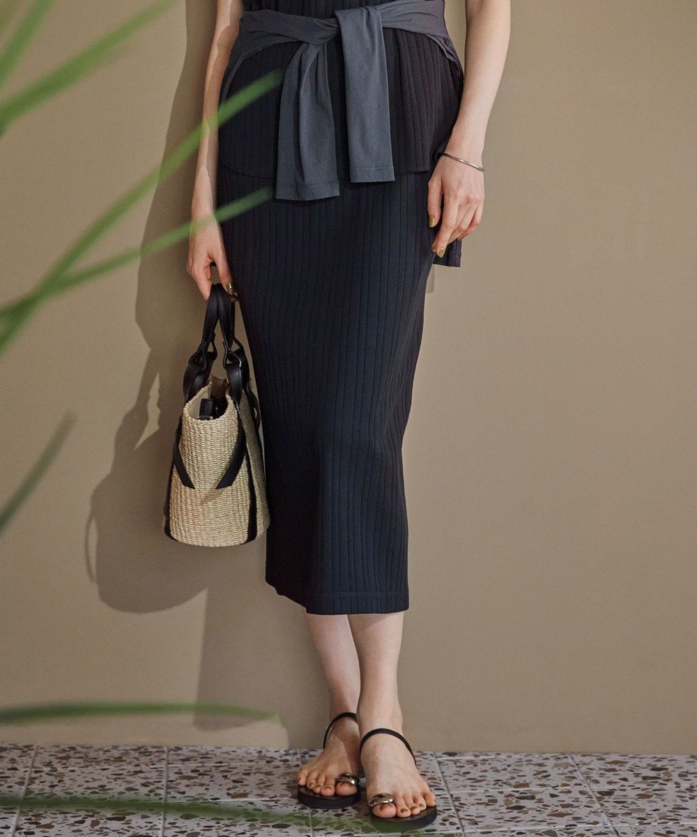 【23区/NIJYUSANKU】の【SLOW/一部店舗限定】ランダムリブフライス スカート インテリア・キッズ・メンズ・レディースファッション・服の通販 founy(ファニー) 　ファッション　Fashion　レディースファッション　Fashion for Women　スカート　Skirts　春　Spring　カットソー　Cut and Sewn Top　ストレート　Straight, Straight Cut　スリーブ　Sleeve, Long Sleeve / Short Sleeve　セットアップ　Set-Up, Coordinated Outfit　フレンチ　French, French Style　レギュラー　Regular, Standard Fit　S/S・春夏　SS, Spring/Summer, Warm Season　おすすめ　Recommended / Our Picks　夏　Summer　2024年　2024　2024春夏・S/S　Spring/Summer 2024 SS24　ブラック系|ID: prp329100004709555 ipo3291000000034251206