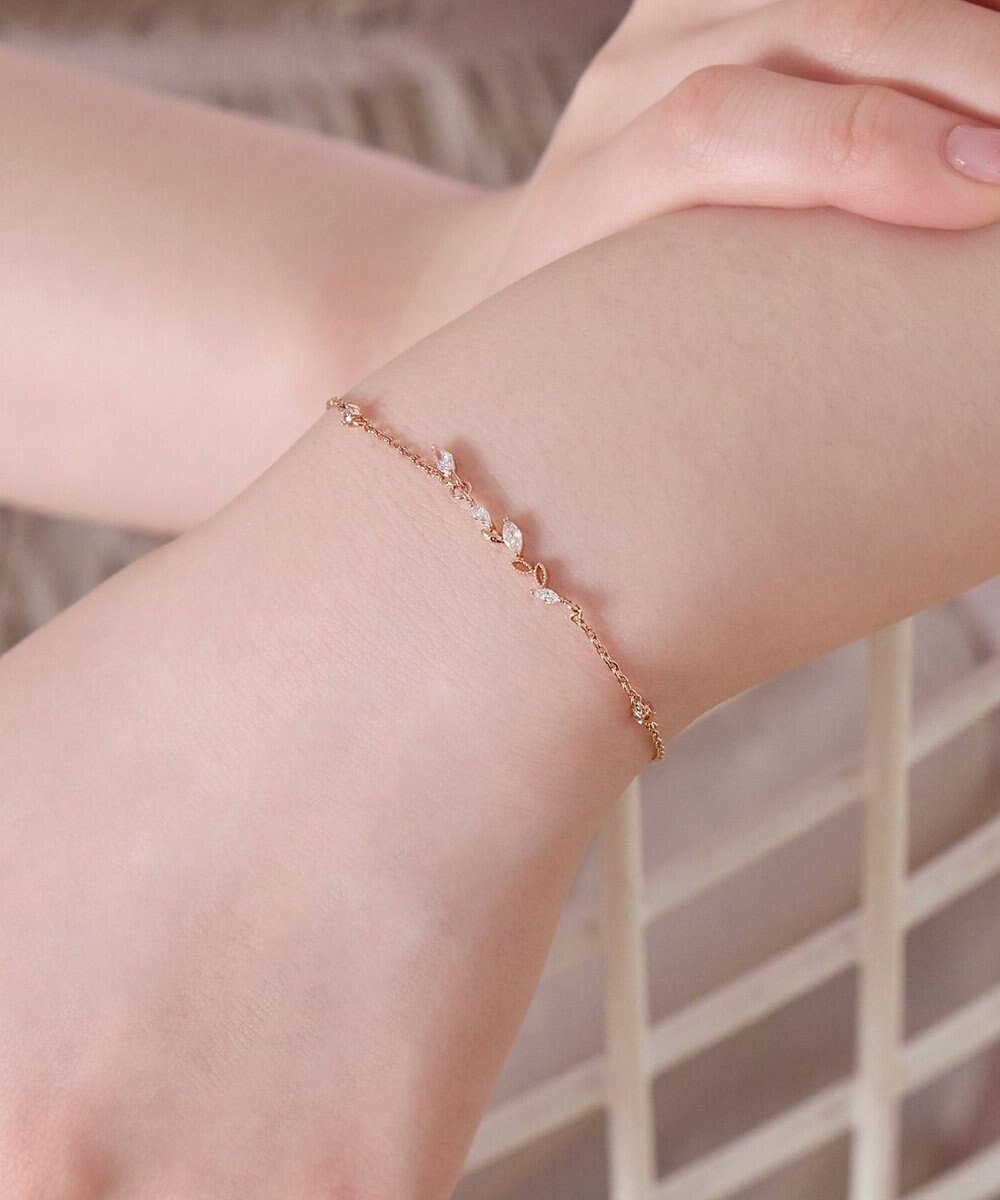 【フィービィー/phoebe】のシャイニーティアリーフブレスレット ローズゴールド 人気、トレンドファッション・服の通販 founy(ファニー) ファッション Fashion レディースファッション Fashion for Women ジュエリー Jewelry チェーン&カフブレスレット Cuff & Chain Bracelets おすすめ Recommended / Our Picks アクセサリー Fashion Accessories バングル Bangle, Bracelet ブレスレット Bracelet, Wristband モチーフ Motif, Design Theme リーフ Leaf, Botanical Leaf ローズ Rose, Rose Motif 時計 Watch, Wristwatch other-1|ID: prp329100004709607 ipo3291000000034556900