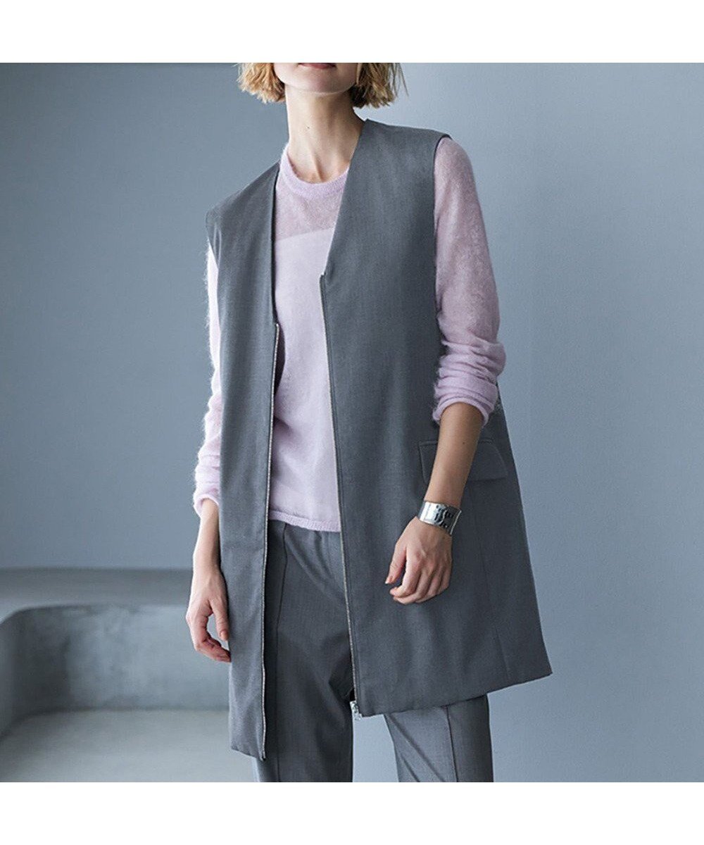 【アイシービー/iCB】の【洗える・リバーシブル着用可】T/Wツイルキルト リバーシブル パディング ジレ インテリア・キッズ・メンズ・レディースファッション・服の通販 founy(ファニー) 　ファッション　Fashion　レディースファッション　Fashion for Women　アウター　Coat / Outerwear Collection　トップス・カットソー　Cut & Sew Tops　ベスト&ジレ / 重ね着スタイル　Vests & Gilets　洗える　Machine Washable　キルト　Quilt, Quilted Fabric　コンパクト　Compact, Small Size　ストレッチ　Stretch, Stretchy Fabric　タフタ　Taffeta, Structured Fabric　ベスト　Vest, Waistcoat　ポケット　Pocket, Pocket Detail　リバーシブル　Reversible, Two-Sided　A/W・秋冬　Autumn/Winter　エレガント 上品　Elegant　2025年　2025　2025-2026秋冬・A/W　Autumn/Winter 2025–26 AW25–26　ライトグレー系|ID: prp329100004710819 ipo3291000000035724920