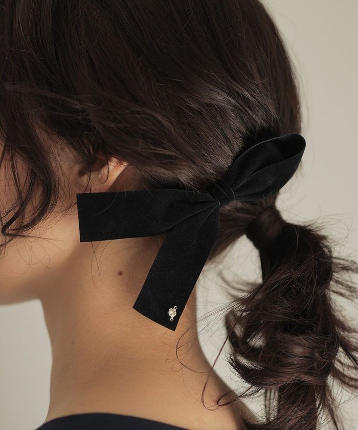 【組曲/KUMIKYOKU】のリボンバレッタ インテリア・キッズ・メンズ・レディースファッション・服の通販 founy(ファニー) https://founy.com/ ファッション Fashion レディースファッション Fashion for Women シュシュ&ヘアアクセ/ヘアアレンジ Scrunchies & Hair Accessories おすすめ Recommended / Our Picks アクセサリー Fashion Accessories ギフト プレゼント Gift / Present シンプル Simple, Minimal バレッタ Barrette, Hair Clip フェミニン Feminine, Girly リボン Ribbon, Bow エレガント 上品 Elegant 軽量 Lightweight, Ultra Light |ID: prp329100004710857 ipo3291000000035802833