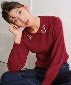 【ティアクラッセ/Tiaclasse】の襟ビジュー付きニットプルオーバー レッド|ID: prp329100004710862 ipo3291000000035710635