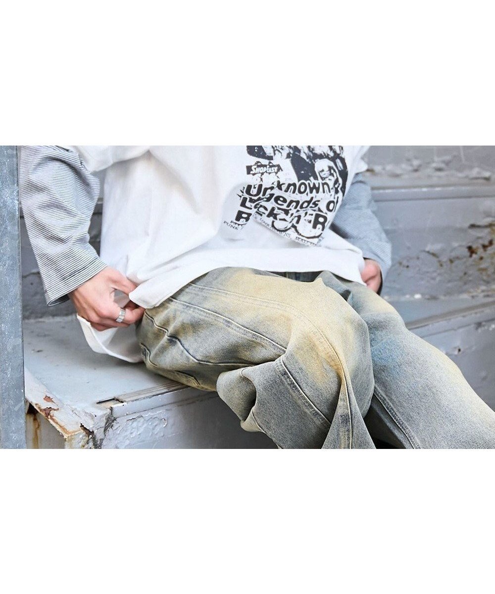 【ウィゴー/WEGO / MEN】のフェイクレイヤードグラフィックT(LS) インテリア・キッズ・メンズ・レディースファッション・服の通販 founy(ファニー) 　ファッション　Fashion　メンズファッション　Fashion for Men　トップス・カットソー　Cut & Sew Tops　メンズシャツ　Shirts　春　Spring　秋　Autumn　カットソー　Cut and Sewn Top　カーゴパンツ　Cargo Pants, Utility Pants　スマホ　Smartphone, Mobile Device　トレンド　Trend, Trending Now　長袖　Long Sleeve, Full Sleeve　ハーフ　Half, Half-Length　フレア　Flare, Flared　ボーダー　Border, Stripe　ワイド　Wide, Wide Fit　S/S・春夏　SS, Spring/Summer, Warm Season　おすすめ　Recommended / Our Picks　夏　Summer　ホワイトボーダー|ID: prp329100004713148 ipo3291000000034047287