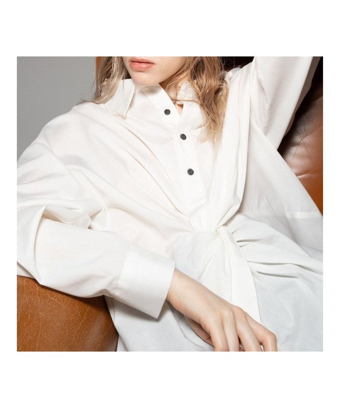 【テチチ/Te chichi】のツイストデザインシャツ《2025Autumn catalog vol.2 item》 インテリア・キッズ・メンズ・レディースファッション・服の通販 founy(ファニー) https://founy.com/ ファッション Fashion レディースファッション Fashion for Women トップス・カットソー Cut & Sew Tops シャツ・ブラウス・オフィスカジュアル Elegant Blouses & Button-Ups 2025年 2025 2025-2026秋冬・A/W Autumn/Winter 2025–26 AW25–26 おすすめ Recommended / Our Picks シンプル Simple, Minimal ツイスト Tweed, Tweed Fabric ワイド Wide, Wide Fit 夏 Summer S/S・春夏 SS, Spring/Summer, Warm Season A/W・秋冬 Autumn/Winter |ID: prp329100004714228 ipo3291000000034058324