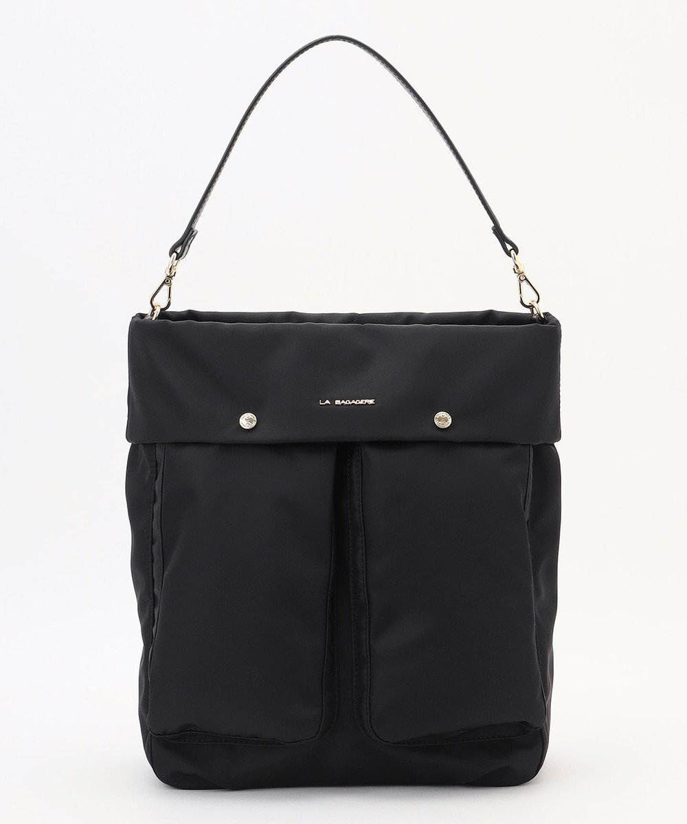 【ラ バガジェリー/LA BAGAGERIE】のダブルフロントポケット2WAYビッグショルダー インテリア・キッズ・メンズ・レディースファッション・服の通販 founy(ファニー) ファッション Fashion レディースファッション Fashion for Women ショルダー Shoulder, Shoulder Strap シンプル Simple, Minimal スマート Smart, Elegant ダブル Double, Double-Breasted ビッグ Big, Oversized フロント Front, Front Design ポケット Pocket, Pocket Detail マグネット Magnet, Magnetic Closure ブラック|ID: prp329100004714259 ipo3291000000034058439
