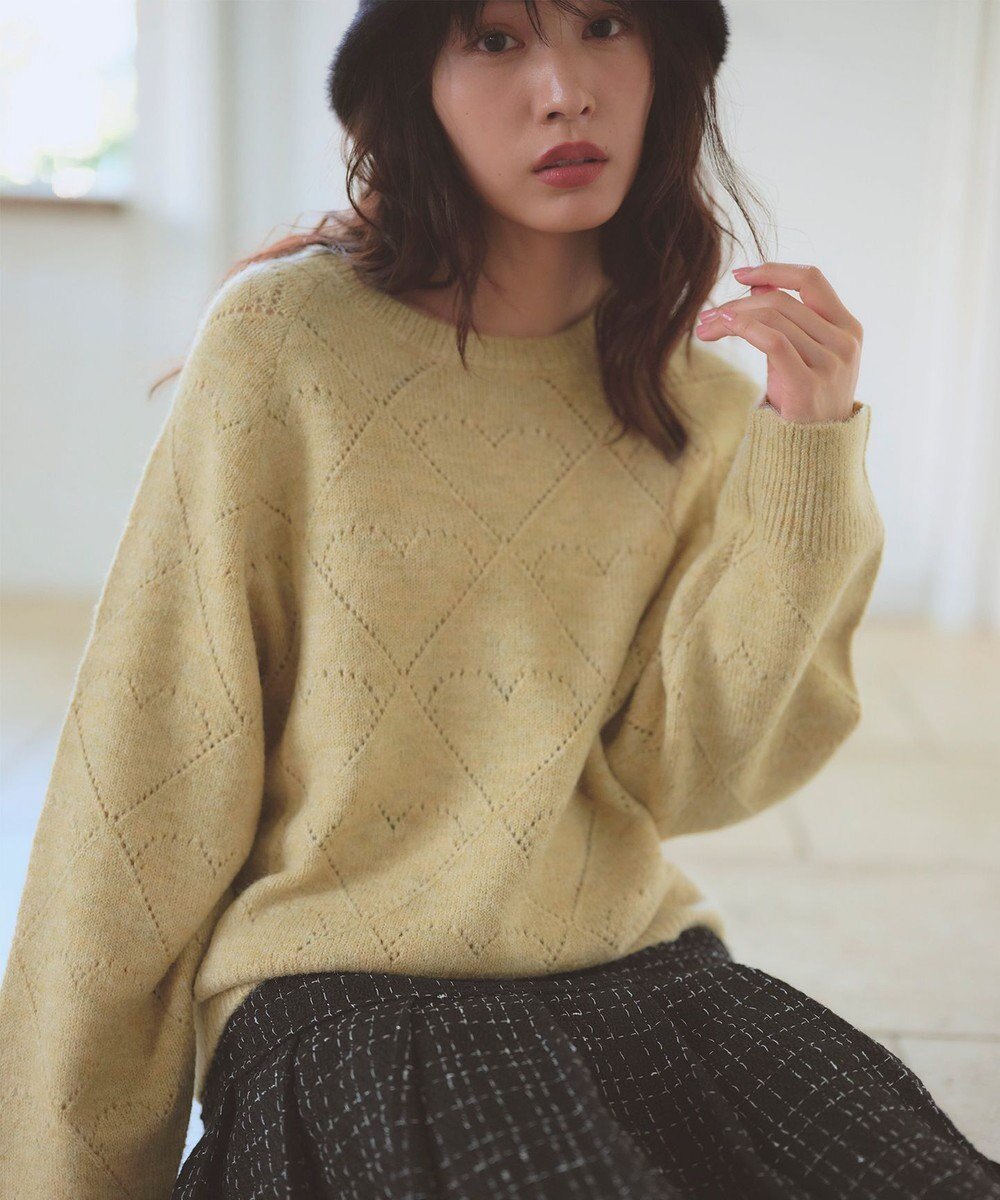 【フェルゥ/Feroux】のハート柄ニット プルオーバー インテリア・キッズ・メンズ・レディースファッション・服の通販 founy(ファニー) 　ファッション　Fashion　レディースファッション　Fashion for Women　トップス・カットソー　Cut & Sew Tops　ニット　Knit Tops & Sweaters　カジュアルプルオーバー・ニットトップス　Pullovers & Knit Tops / Casual Pullovers　おすすめ　Recommended / Our Picks　セーター　Sweater, Knitwear　フェミニン　Feminine, Girly　ベーシック　Basic, Essential　ボトム　Bottoms, Lower Wear　リラックス　Relax, Relaxed Fit　ロング　Long, Long-Length　A/W・秋冬　Autumn/Winter　イエロー系|ID: prp329100004714267 ipo3291000000034058483