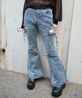 【ウィゴー/WEGO】 カットアウトリボンストレッチデニムフレアパンツ人気、トレンドファッション・服の通販 founy(ファニー) ファッション Fashion レディースファッション Fashion for Women パンツ Pants & Trousers デニムパンツ・ジーンズ・美脚デニム Denim Jeans & Pants 春 Spring 秋 Autumn ガーリー Girly, Feminine Style キャミソール Camisole, Spaghetti Strap Top クロップド Cropped, Short Length ストレッチ Stretch, Stretchy Fabric スマホ Smartphone, Mobile Device デニム Denim, Jeans Material トレンド Trend, Trending Now バランス Balance, Style Balance フィット Fit, Slim Fit フレア Flare, Flared リボン Ribbon, Bow 冬 Winter / This Winter S/S・春夏 SS, Spring/Summer, Warm Season 夏 Summer |ID:prp329100004714296
