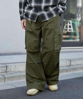 【ウィゴー/WEGO / MEN】の【ウエストゴム/SMLサイズ展開】イージーワイドカーゴパンツ 人気、トレンドファッション・服の通販 founy(ファニー) ファッション Fashion メンズファッション Fashion for Men ボトムス Bottoms 春 Spring 秋 Autumn グラフィック Graphic, Graphic Design スマホ Smartphone, Mobile Device チェック Check, Plaid, Tartan ドローコード Drawcord, Drawstring Cord ベスト Vest, Waistcoat ミリタリー Military, Army Style ワイド Wide, Wide Fit 冬 Winter / This Winter S/S・春夏 SS, Spring/Summer, Warm Season おすすめ Recommended / Our Picks 夏 Summer |ID:prp329100004714350