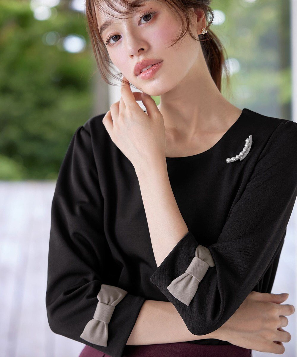 【ティアクラッセ/Tiaclasse】の【洗える】リボン袖ポンチトップス 人気、トレンドファッション・服の通販 founy(ファニー) ファッション Fashion レディースファッション Fashion for Women トップス・カットソー Cut & Sew Tops シャツ・ブラウス・オフィスカジュアル Elegant Blouses & Button-Ups ロングTシャツ・Tシャツ Longline T-Shirts & Tees カットソー・ベーシックTシャツ Cut-and-Sewn Tops / Stretch Tees & Basics アクセサリー Fashion Accessories 洗える Machine Washable カットソー Cut and Sewn Top コンパクト Compact, Small Size シューズ Shoes, Footwear シンプル Simple, Minimal バランス Balance, Style Balance フェミニン Feminine, Girly ポケット Pocket, Pocket Detail ラウンド Round, Round Neck リボン Ribbon, Bow A/W・秋冬 Autumn/Winter 再入荷 Restock / Back in Stock エレガント 上品 Elegant 新作・新入荷 New Arrivals / New In other-1|ID: prp329100004714402 ipo3291000000034244194