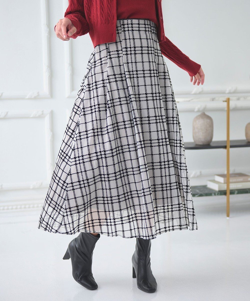 【フェルゥ/Feroux】のフロッキーチェック・ドット スカート インテリア・キッズ・メンズ・レディースファッション・服の通販 founy(ファニー) 　ファッション　Fashion　レディースファッション　Fashion for Women　スカート　Skirts　コンパクト　Compact, Small Size　シアー　Sheer, See-Through　タイツ　Tights, Legwear　チュール　Tulip, Tulip Motif　トレンド　Trend, Trending Now　パイピング　Piping, Trim Design　フェミニン　Feminine, Girly　フレア　Flare, Flared　A/W・秋冬　Autumn/Winter　ベージュ系2|ID: prp329100004715662 ipo3291000000034757873