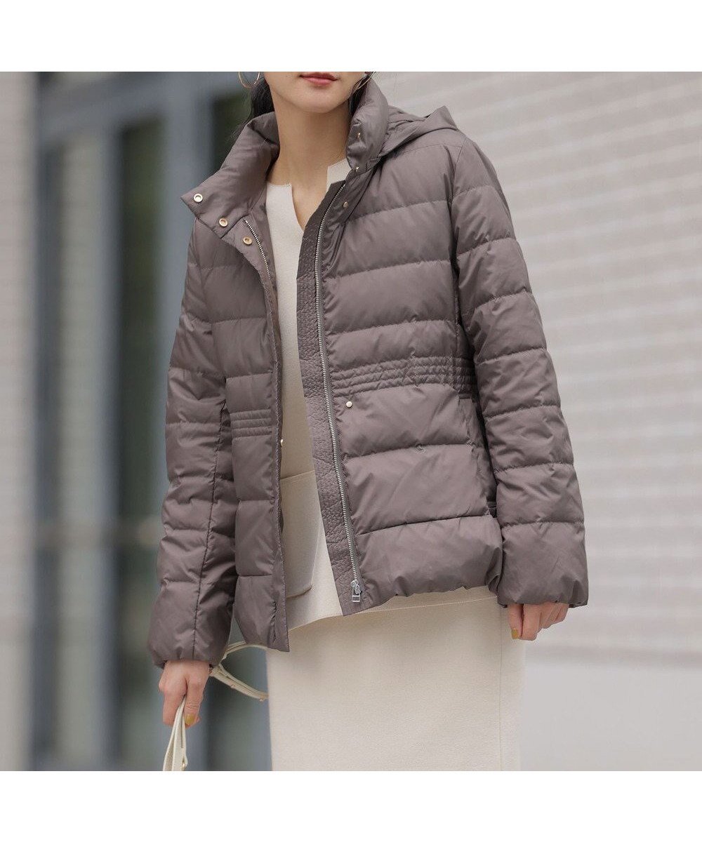 【組曲/KUMIKYOKU】のライトタフタショート ダウン インテリア・キッズ・メンズ・レディースファッション・服の通販 founy(ファニー) 　ファッション　Fashion　レディースファッション　Fashion for Women　アウター　Coat / Outerwear Collection　コート・ロングコート・ピーコート　Long Coats, Peacoats & More　レディースジャケット・軽アウター　Jackets　軽量　Lightweight, Ultra Light　ショート　Short, Short Length　シンプル　Simple, Minimal　ジャケット　Jacket, Outerwear　スタンド　Stand Collar, Upright Stand　タフタ　Taffeta, Structured Fabric　ダウン　Down, Puffer　ツイード　Twill, Twill Weave　定番　Standard, Basic Item　バランス　Balance, Style Balance　パターン　Pattern, Design Print　プリント　Print, Printed Pattern　防寒　Cold Protection, Winter-Ready　無地　Plain, Solid Color　リラックス　Relax, Relaxed Fit　ワイド　Wide, Wide Fit　冬　Winter / This Winter　A/W・秋冬　Autumn/Winter　エレガント 上品　Elegant　モカブラウン系|ID: prp329100004715708 ipo3291000000034607926