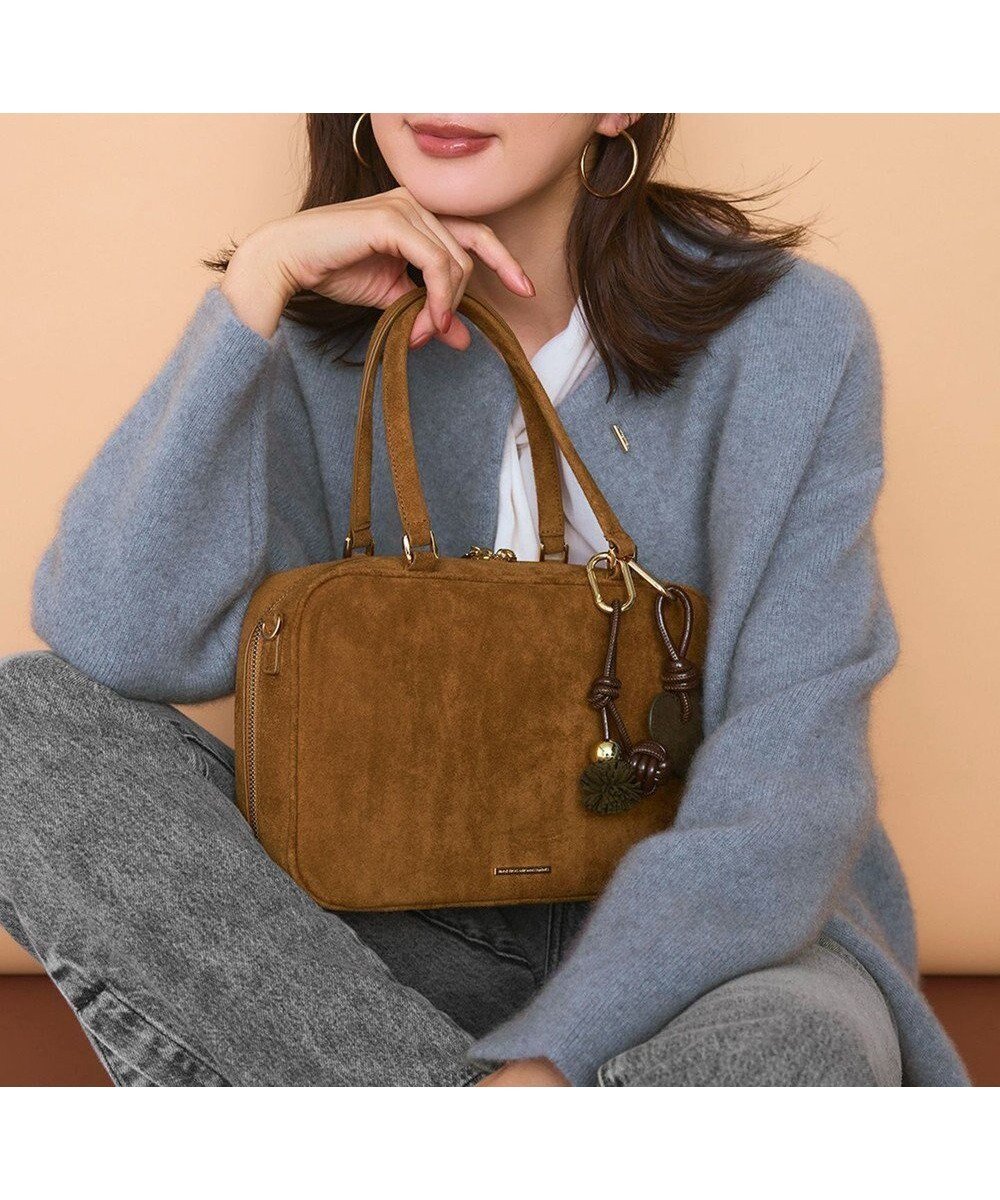 【23区/NIJYUSANKU】の【WEB 一部店舗限定】スエード ボストン バッグ 人気、トレンドファッション・服の通販 founy(ファニー) 　ファッション　Fashion　レディースファッション　Fashion for Women　バッグ　Bags　シンプル　Simple, Minimal　スクエア　Square, Square Shape　ダブル　Double, Double-Breasted　チャーム　Charm, Pendant　トレンド　Trend, Trending Now　フロント　Front, Front Design　プレート　Plate, Dish　ボストン　Boston　ボストンバッグ　Boston Bag, Retro Bag　メタル　Metal, Metal Parts　A/W・秋冬　Autumn/Winter　冬　Winter / This Winter　おすすめ　Recommended / Our Picks　2025年　2025　2025-2026秋冬・A/W　Autumn/Winter 2025–26 AW25–26　 other-1|ID: prp329100004715724 ipo3291000000034320351