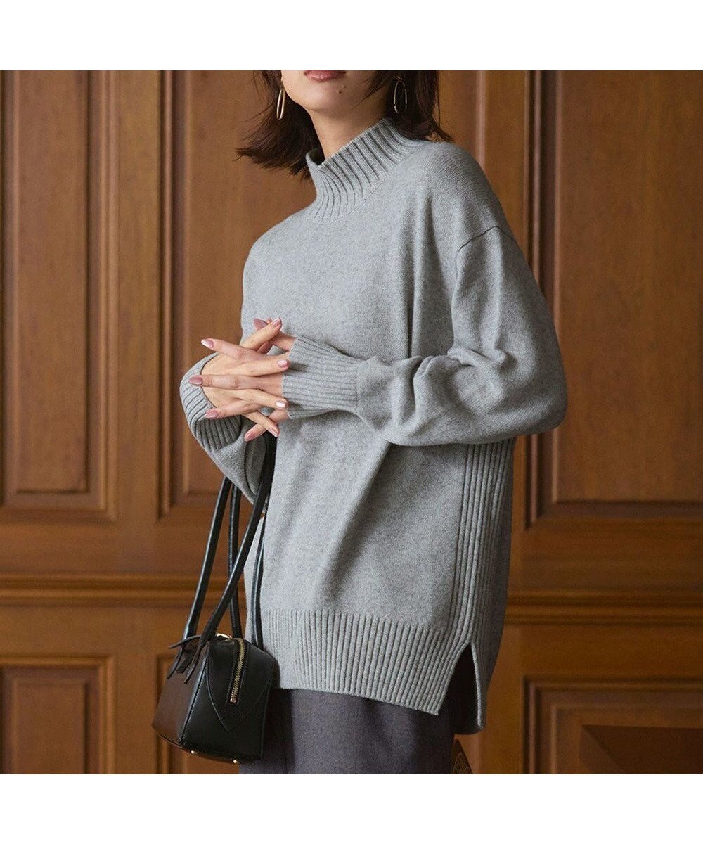 【23区/NIJYUSANKU】の【見上愛さんコラボカラー/Oggi掲載】カシミヤブレンド ハイネック ニット インテリア・キッズ・メンズ・レディースファッション・服の通販 founy(ファニー) 雑誌掲載アイテム Magazine Picks & Fashion Features ファッション雑誌 Fashion Magazines オッジ Oggi ファッション Fashion レディースファッション Fashion for Women トップス・カットソー Cut & Sew Tops ニット Knit Tops & Sweaters イタリア Italy 12月号 December Issue シンプル Simple, Minimal スリット Slit, Slit Detail セーター Sweater, Knitwear 雑誌 Magazine, Fashion Magazine ハイネック High Neck, Mock Neck パープル Purple, Violet フロント Front, Front Design ラウンド Round, Round Neck A/W・秋冬 Autumn/Winter 冬 Winter / This Winter エレガント 上品 Elegant 2025年 2025 2025-2026秋冬・A/W Autumn/Winter 2025–26 AW25–26 ライトグレー系|ID: prp329100004716854 ipo3291000000034320260