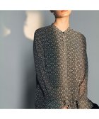 【アイシービー/iCB】の【30th ANNIVERSARY】 モノグラムプリントシフォン バンドカラーブラウス 人気、トレンドファッション・服の通販 founy(ファニー) ファッション Fashion レディースファッション Fashion for Women トップス・カットソー Cut & Sew Tops シャツ・ブラウス・オフィスカジュアル Elegant Blouses & Button-Ups シフォン Chiffon, Lightweight Fabric スタイリッシュ Stylish, Fashionable フロント Front, Front Design プリント Print, Printed Pattern ベーシック Basic, Essential A/W・秋冬 Autumn/Winter 冬 Winter / This Winter 新作・新入荷 New Arrivals / New In 2025年 2025 2025-2026秋冬・A/W Autumn/Winter 2025–26 AW25–26 thumbnail オフホワイト×ブラック系|ID: prp329100004716945 ipo3291000000034080685