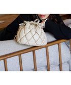 【ティアクラッセ/Tiaclasse】のキルティング巾着ショルダーバッグ アイボリー|ID: prp329100004718197 ipo3291000000035583890