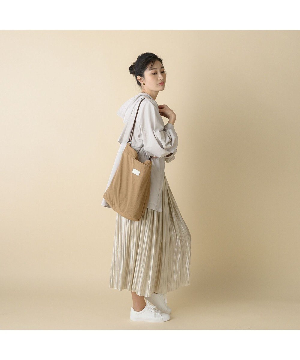 【エースバッグズアンドラゲッジ/ACE BAGS & LUGGAGE】のW .Day Night メル ポケッタブルバッグ Sサイズ 11781 ダブルアンドデイナイト インテリア・キッズ・メンズ・レディースファッション・服の通販 founy(ファニー) 　ファッション　Fashion　レディースファッション　Fashion for Women　バッグ　Bags　カラフル　Colorful Design　コンパクト　Compact, Small Size　ショルダー　Shoulder, Shoulder Strap　シルバー　Silver, Metallic Silver　ポケット　Pocket, Pocket Detail　メッシュ　Mesh, Net Fabric　ワッシャー　Washer, Crinkled Finish　ブラウン|ID: prp329100004719473 ipo3291000000034256546