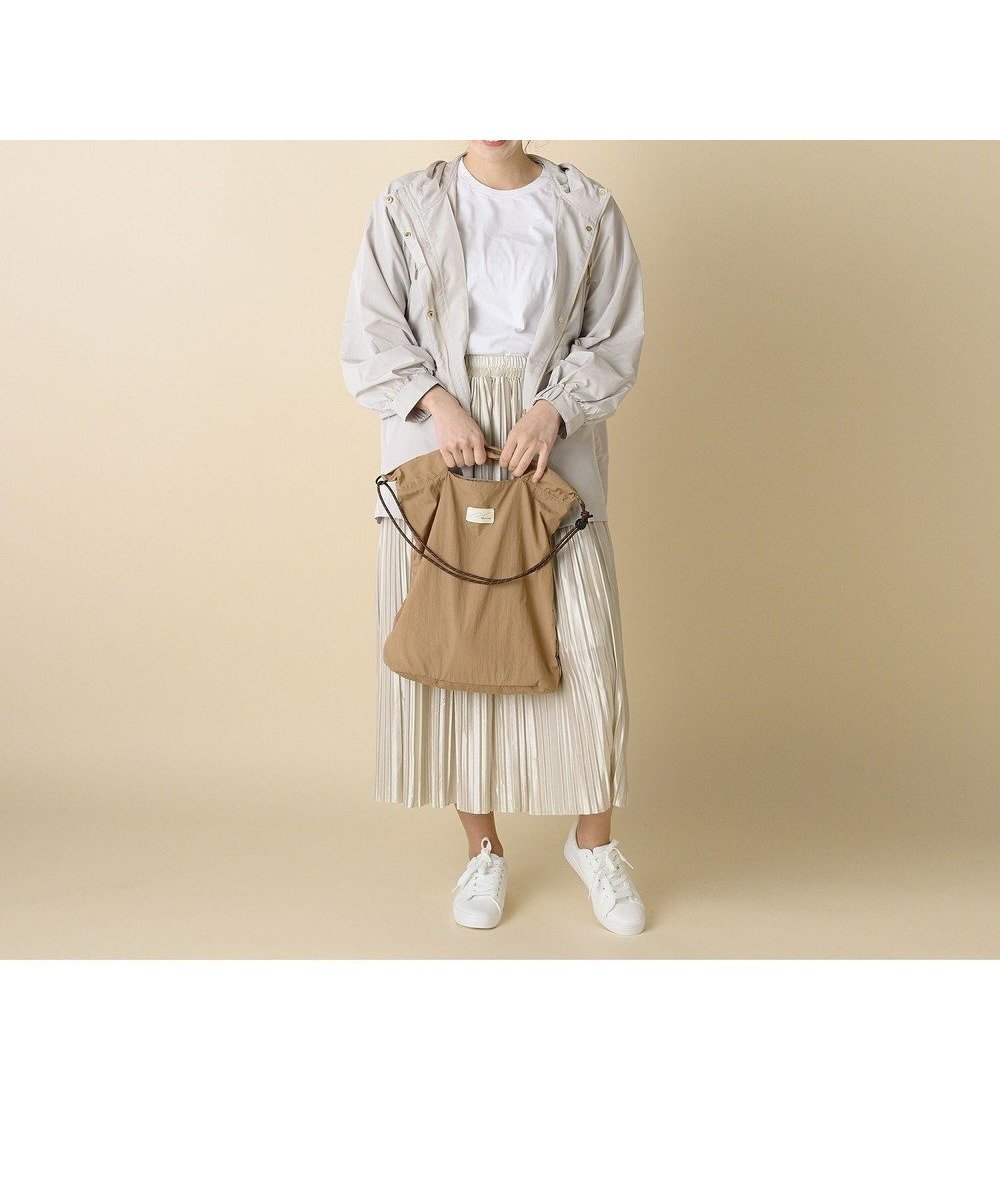 【エースバッグズアンドラゲッジ/ACE BAGS & LUGGAGE】のW .Day Night メル ポケッタブルバッグ Mサイズ 11782 ダブルアンドデイナイト インテリア・キッズ・メンズ・レディースファッション・服の通販 founy(ファニー) 　ファッション　Fashion　レディースファッション　Fashion for Women　バッグ　Bags　カラフル　Colorful Design　ショルダー　Shoulder, Shoulder Strap　シルバー　Silver, Metallic Silver　ポケット　Pocket, Pocket Detail　メッシュ　Mesh, Net Fabric　ワッシャー　Washer, Crinkled Finish　おすすめ　Recommended / Our Picks　ブラウン|ID: prp329100004719474 ipo3291000000034256554