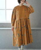 【ムーク/muuc】の〈遠州織物の工場で作られた上質なコットンウール生地〉隠しウェスト紐有り ノーカラー ナタチュウムの花刺繍 ワンピース イエローオレンジ|ID: prp329100004719495 ipo3291000000034424291