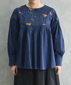 【ムーク/muuc】の〈遠州織物の工場で作られた上質なコットンウール生地〉ナタチュウムの花刺繍 プルオーバーブラウス ネイビー|ID: prp329100004719496 ipo3291000000034424294