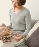 【ムーク/muuc】の〈高品質シルク&スーピマ超長綿〉〈洗えるニット〉〈通年着られる〉Vネックプルオーバー グレー|ID: prp329100004719499 ipo3291000000034424296