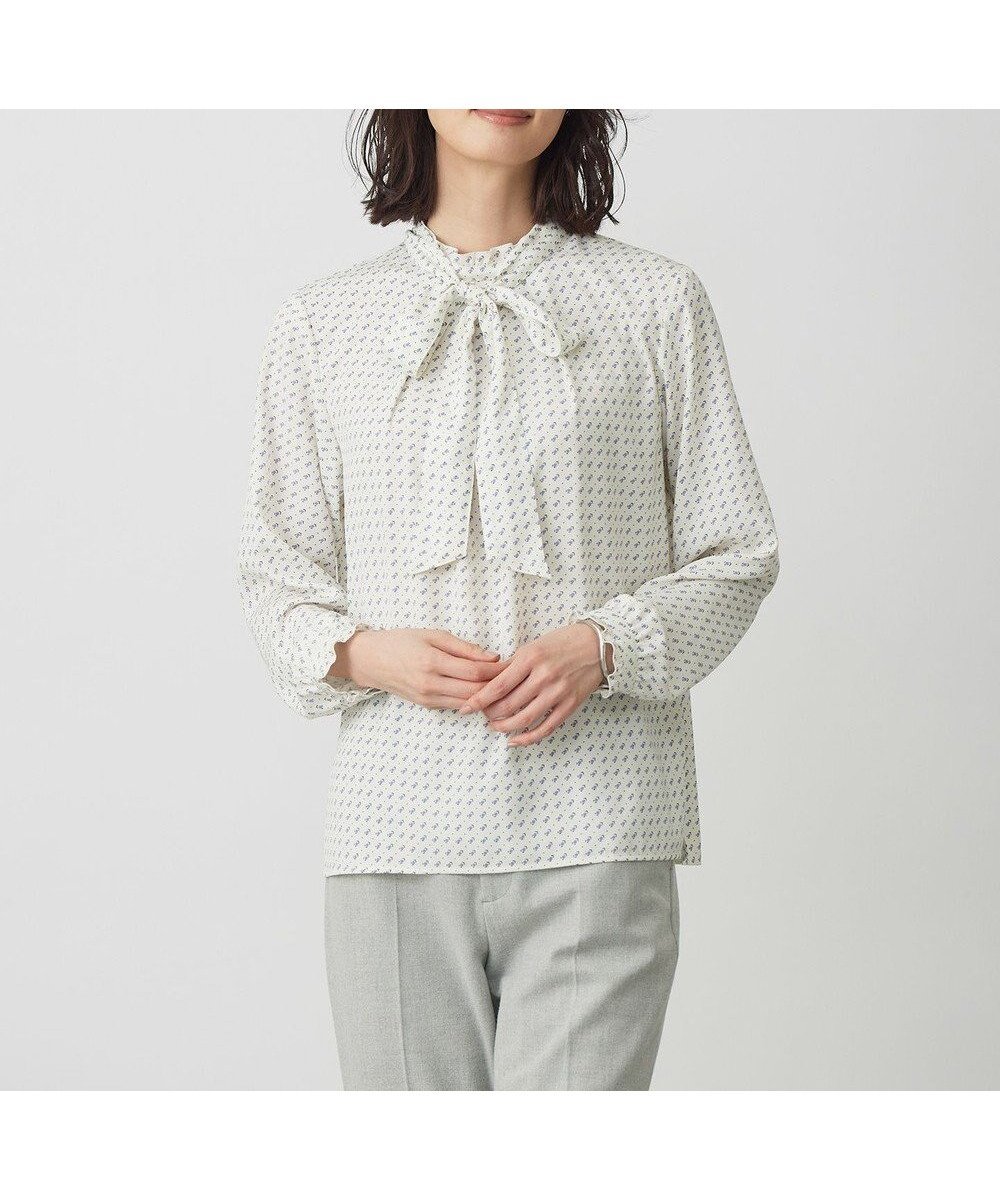 【ジェイ プレス/J.PRESS】のスエード幾何プリント ブラウス インテリア・キッズ・メンズ・レディースファッション・服の通販 founy(ファニー) ファッション Fashion レディースファッション Fashion for Women トップス・カットソー Cut & Sew Tops シャツ・ブラウス・オフィスカジュアル Elegant Blouses & Button-Ups ギャザー Gathered, Ruffled ジャケット Jacket, Outerwear ドレープ Drape, Draping Fabric フリル Frill, Ruffle プリント Print, Printed Pattern リボン Ribbon, Bow A/W・秋冬 Autumn/Winter エレガント 上品 Elegant オフ系|ID: prp329100004719518 ipo3291000000034103957