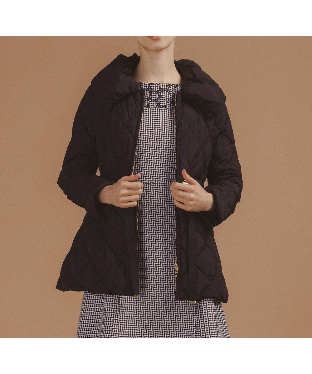 【トッカ/TOCCA】の【洗える・消臭】PLAYING CARD コート 人気、トレンドファッション・服の通販 founy(ファニー) 　ファッション　Fashion　レディースファッション　Fashion for Women　アウター　Coat / Outerwear Collection　コート・ロングコート・ピーコート　Long Coats, Peacoats & More　レディースジャケット・軽アウター　Jackets　新作・新入荷　New Arrivals / New In　2025年　2025　2025-2026秋冬・A/W　Autumn/Winter 2025–26 AW25–26　冬　Winter / This Winter　エレガント 上品　Elegant　ジャケット　Jacket, Outerwear　タフタ　Taffeta, Structured Fabric　ダウン　Down, Puffer　洗える　Machine Washable　A/W・秋冬　Autumn/Winter　 other-1|ID: prp329100004719523 ipo3291000000034103984
