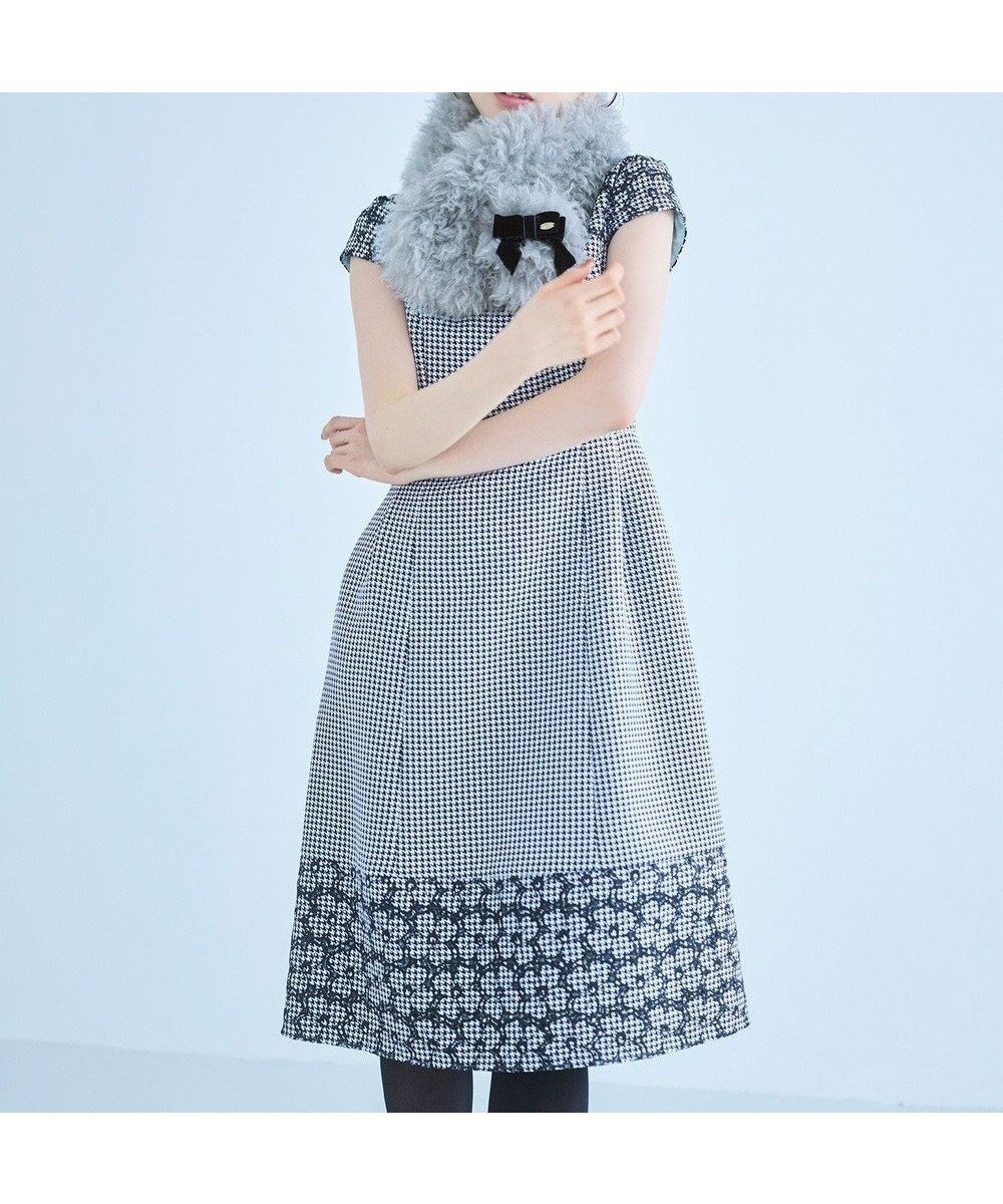 【トッカ/TOCCA】の【洗える・消臭】FLOWER AND PLOVERS ドレス インテリア・キッズ・メンズ・レディースファッション・服の通販 founy(ファニー) 　ファッション　Fashion　レディースファッション　Fashion for Women　ワンピース　Dresses　フォーマル・パーティードレス・結婚式用ドレス　Elegant & Casual Dresses　アイレット　Eyelet Lace　洗える　Machine Washable　クラシカル　Classical, Vintage-Inspired　ジャカード／ジャガード　Jacquard, Woven Pattern　透かし　Cut-Out, Lacework　ドレス　Dress, One-Piece　フラワー　Flower, Floral　A/W・秋冬　Autumn/Winter　冬　Winter / This Winter　S/S・春夏　SS, Spring/Summer, Warm Season　夏　Summer　2025年　2025　2025-2026秋冬・A/W　Autumn/Winter 2025–26 AW25–26　ブラック系7|ID: prp329100004719535 ipo3291000000034474881