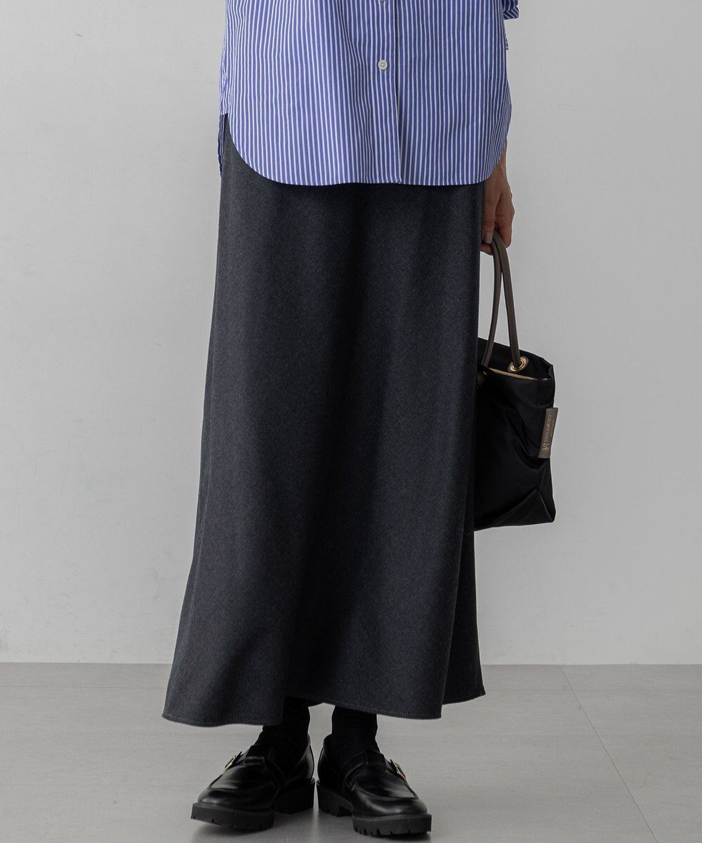 【23区/NIJYUSANKU】の【洗える】ハイカウントフラノ フレア スカート インテリア・キッズ・メンズ・レディースファッション・服の通販 founy(ファニー) 　ファッション　Fashion　レディースファッション　Fashion for Women　スカート　Skirts　Aライン・フレアスカート　A-Line & Flared Skirts　洗える　Machine Washable　スウェット / スエット　Sweatshirt, Sweatwear　ストレッチ　Stretch, Stretchy Fabric　ドレープ　Drape, Draping Fabric　バイアス　Bias, Diagonal Cut　フィット　Fit, Slim Fit　フレア　Flare, Flared　リラックス　Relax, Relaxed Fit　ワイド　Wide, Wide Fit　A/W・秋冬　Autumn/Winter　冬　Winter / This Winter　エレガント 上品　Elegant　2025年　2025　2025-2026秋冬・A/W　Autumn/Winter 2025–26 AW25–26　グレー系|ID: prp329100004719562 ipo3291000000034104172