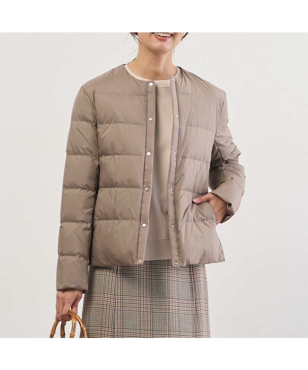 【ジェイ プレス/J.PRESS】の【洗える】ライトダウン ノーカラー ジャケット インテリア・キッズ・メンズ・レディースファッション・服の通販 founy(ファニー) 　ファッション　Fashion　レディースファッション　Fashion for Women　アウター　Coat / Outerwear Collection　コート・ロングコート・ピーコート　Long Coats, Peacoats & More　レディースジャケット・軽アウター　Jackets　ノーカラージャケット / シンプル上品コーデ　Collarless Jackets　インナー　Innerwear　洗える　Machine Washable　グログラン　Grosgrain, Grosgrain Ribbon　コンパクト　Compact, Small Size　シンプル　Simple, Minimal　ジャケット　Jacket, Outerwear　ストレッチ　Stretch, Stretchy Fabric　タフタ　Taffeta, Structured Fabric　ダウン　Down, Puffer　防寒　Cold Protection, Winter-Ready　冬　Winter / This Winter　A/W・秋冬　Autumn/Winter　エレガント 上品　Elegant　モカ系|ID: prp329100004719737 ipo3291000000034759396