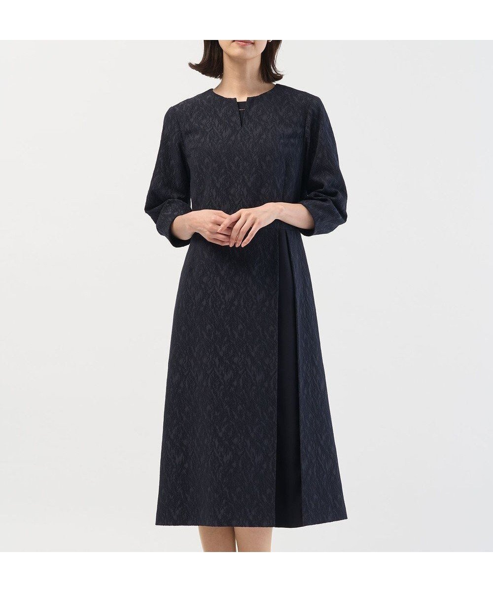 【ジェイ プレス/J.PRESS】のボタニカルジャガード ワンピース 人気、トレンドファッション・服の通販 founy(ファニー) ファッション Fashion レディースファッション Fashion for Women ワンピース Dresses エレガント 上品 Elegant ジャカード/ジャガード Jacquard, Woven Pattern フィット Fit, Slim Fit フォルム Silhouette, Form A/W・秋冬 Autumn/Winter S/S・春夏 SS, Spring/Summer, Warm Season 夏 Summer セレモニー Ceremony ビジネス 仕事 通勤 Business / Work / Commuting other-1|ID: prp329100004720826 ipo3291000000034320150