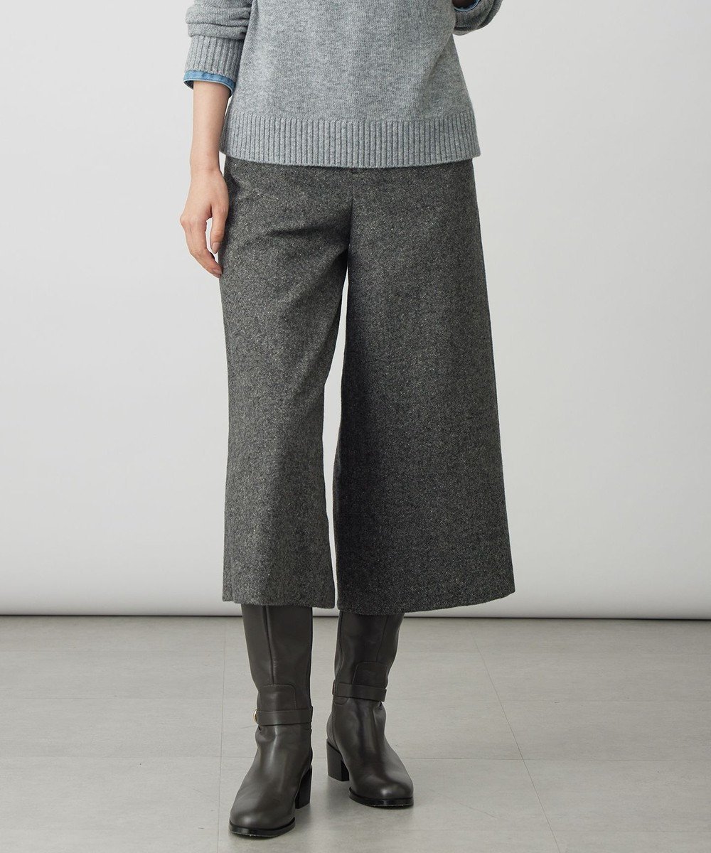 【ジェイ プレス/J.PRESS】のシルクネップツイード クロップド パンツ インテリア・キッズ・メンズ・レディースファッション・服の通販 founy(ファニー) 　ファッション　Fashion　レディースファッション　Fashion for Women　パンツ　Pants & Trousers　クラシック　Classic, Timeless Style　クロップド　Cropped, Short Length　コンパクト　Compact, Small Size　ショート　Short, Short Length　シルク　Silk, 100% Silk　ツイード　Twill, Twill Weave　ネップ　Nepp, Slub Yarn　リラックス　Relax, Relaxed Fit　ループ　Loop, Loop Knit　エレガント 上品　Elegant　A/W・秋冬　Autumn/Winter　チャコール系|ID: prp329100004724979 ipo3291000000035768185