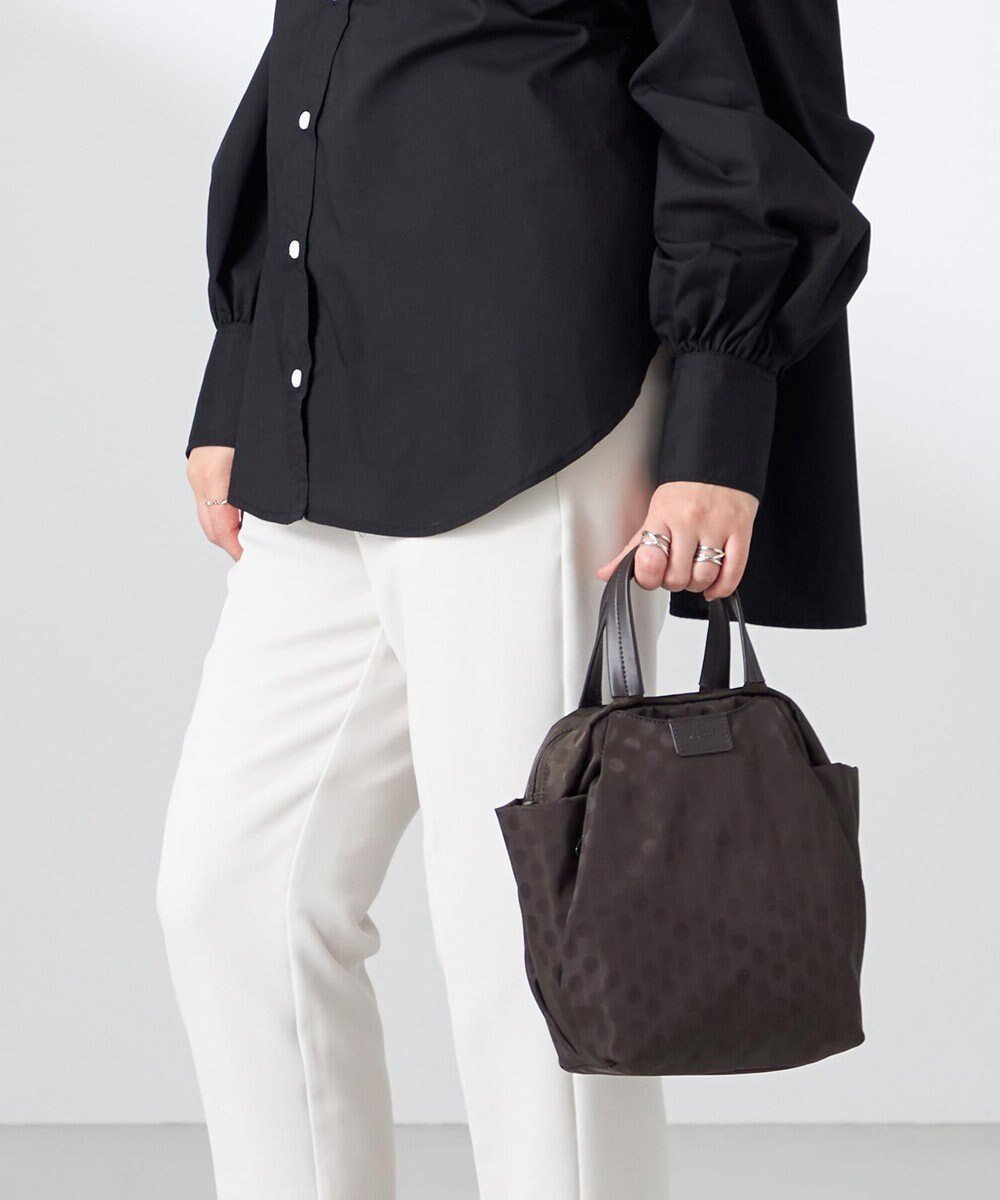 【イザック/Y'SACCS】の【大人のおしゃれ手帖10月号掲載】市川実和子×Y SACCS ドットミニボストン インテリア・キッズ・メンズ・レディースファッション・服の通販 founy(ファニー) 　雑誌掲載アイテム　Magazine Picks & Fashion Features　ファッション雑誌　Fashion Magazines　オトナノオシャレテチョウ　大人のおしゃれ手帖　ファッション　Fashion　レディースファッション　Fashion for Women　10月号　October Issue　11月号　November Issue　ジャカード／ジャガード　Jacquard, Woven Pattern　スマート　Smart, Elegant　財布　Wallet, Purse　雑誌　Magazine, Fashion Magazine　ドット　Polka Dot, Dot Pattern　ボストン　Boston　ポケット　Pocket, Pocket Detail　マグネット　Magnet, Magnetic Closure　ライニング　Inner Lining, Inner Fabric, Lined　チョコ|ID: prp329100004724986 ipo3291000000034686198