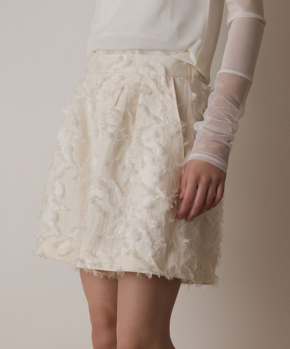 【グレース コンチネンタル/GRACE CONTINENTAL】のカットジャガードショートパンツ 人気、トレンドファッション・服の通販 founy(ファニー) ファッション Fashion レディースファッション Fashion for Women パンツ Pants & Trousers ショートパンツ・ハーフパンツ High-Waisted & Relaxed Shorts おすすめ Recommended / Our Picks カットジャガード Cut Jacquard セットアップ Set-Up, Coordinated Outfit フリンジ Fringe, Tassel エレガント 上品 Elegant 夏 Summer 春 Spring S/S・春夏 SS, Spring/Summer, Warm Season other-1|ID: prp329100004725246 ipo3291000000034144948