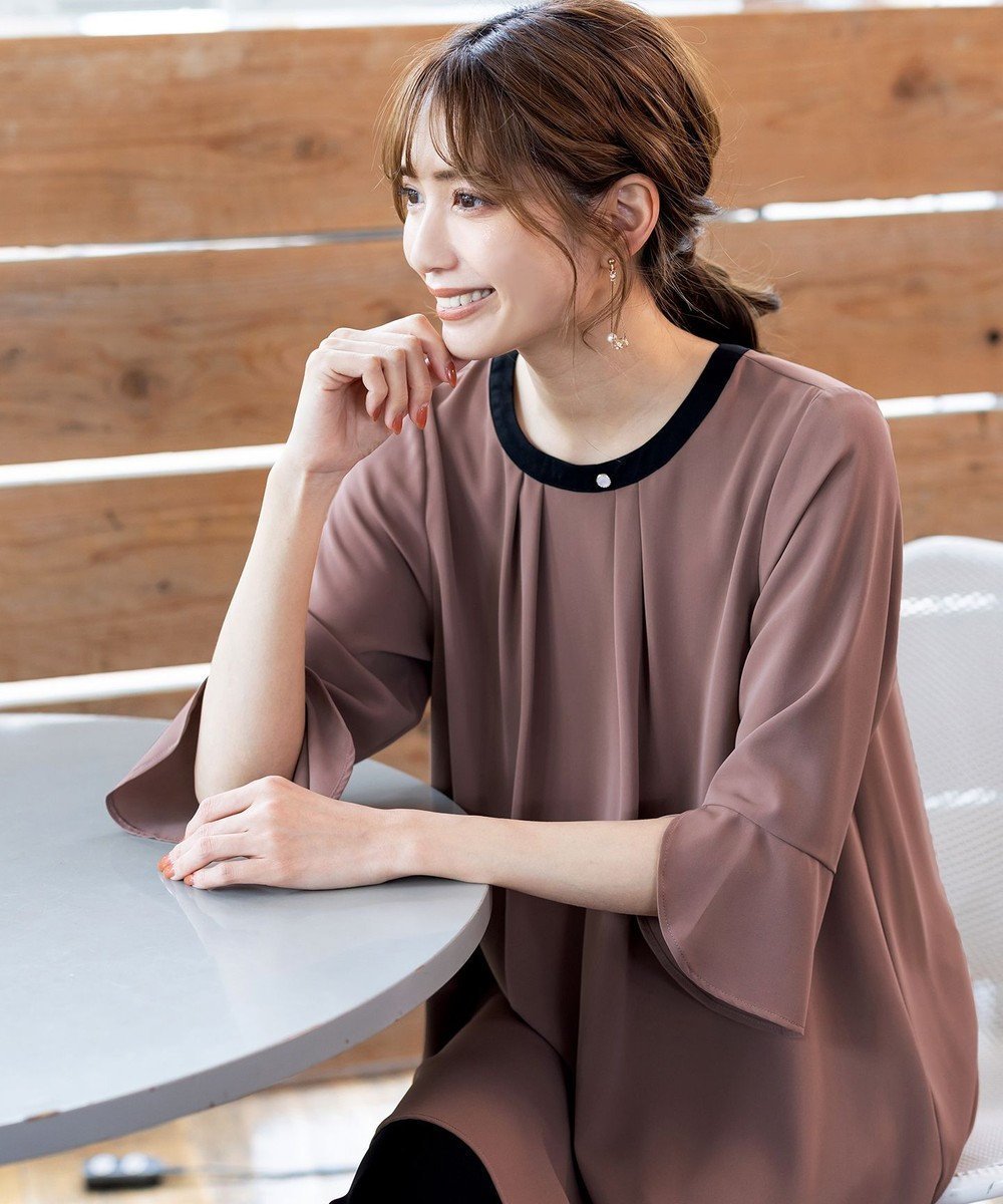 【ティアクラッセ/Tiaclasse】の【洗える】花びらスリーブチュニックブラウス インテリア・キッズ・メンズ・レディースファッション・服の通販 founy(ファニー) ファッション Fashion レディースファッション Fashion for Women トップス・カットソー Cut & Sew Tops シャツ・ブラウス・オフィスカジュアル Elegant Blouses & Button-Ups ウォッシャブル Machine Washable 春 Spring 洗える Machine Washable カーディガン Cardigan, Knitwear チュニック Tunic, Long Top フェミニン Feminine, Girly ポケット Pocket, Pocket Detail 半袖 Short Sleeve, Half Sleeve ロング Long, Long-Length A/W・秋冬 Autumn/Winter S/S・春夏 SS, Spring/Summer, Warm Season 再入荷 Restock / Back in Stock 夏 Summer 新作・新入荷 New Arrivals / New In モカブラック|ID: prp329100004725273 ipo3291000000034474053