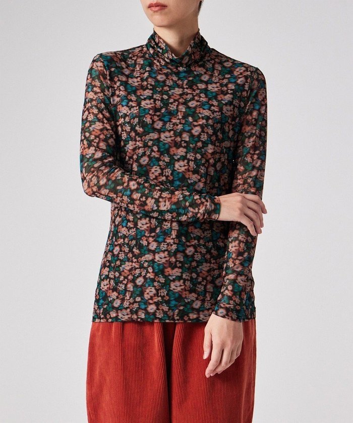 【ポール スミス/Paul Smith】のTea Floral ハイネック トップス インテリア・キッズ・メンズ・レディースファッション・服の通販 founy(ファニー) https://founy.com/ ファッション Fashion レディースファッション Fashion for Women トップス・カットソー Cut & Sew Tops シャツ・ブラウス・オフィスカジュアル Elegant Blouses & Button-Ups ロングTシャツ・Tシャツ Longline T-Shirts & Tees カットソー・ベーシックTシャツ Cut-and-Sewn Tops / Stretch Tees & Basics インナー Innerwear カットソー Cut and Sewn Top カーディガン Cardigan, Knitwear クラシック Classic, Timeless Style ジャケット Jacket, Outerwear ダウン Down, Puffer デニム Denim, Jeans Material トレンド Trend, Trending Now ハイネック High Neck, Mock Neck フィット Fit, Slim Fit ワイド Wide, Wide Fit エレガント 上品 Elegant 夏 Summer S/S・春夏 SS, Spring/Summer, Warm Season A/W・秋冬 Autumn/Winter |ID: prp329100004725331 ipo3291000000034527016