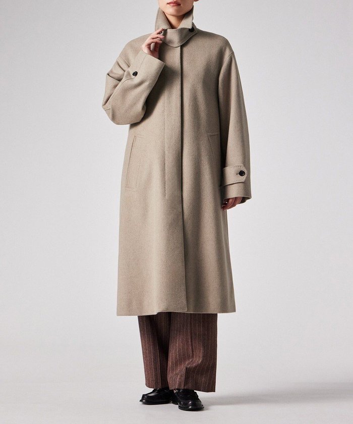 【ポール スミス/Paul Smith】のField Flowers ステンカラーコート インテリア・キッズ・メンズ・レディースファッション・服の通販 founy(ファニー) https://founy.com/ ファッション Fashion レディースファッション Fashion for Women アウター Coat / Outerwear Collection コート・ロングコート・ピーコート Long Coats, Peacoats & More レディースジャケット・軽アウター Jackets ジャケット Jacket, Outerwear トレンド Trend, Trending Now フェミニン Feminine, Girly プリント Print, Printed Pattern ラグジュアリー Luxury, Elegant ワイド Wide, Wide Fit エレガント 上品 Elegant 夏 Summer S/S・春夏 SS, Spring/Summer, Warm Season A/W・秋冬 Autumn/Winter |ID: prp329100004727771 ipo3291000000034474813