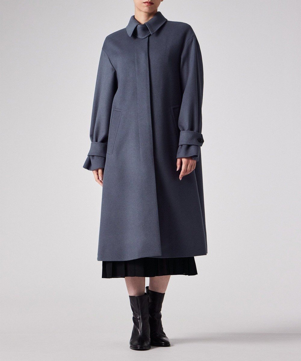 【ポール スミス/Paul Smith】のField Flowers ステンカラーコート インテリア・キッズ・メンズ・レディースファッション・服の通販 founy(ファニー) 　ファッション　Fashion　レディースファッション　Fashion for Women　アウター　Coat / Outerwear Collection　コート・ロングコート・ピーコート　Long Coats, Peacoats & More　レディースジャケット・軽アウター　Jackets　ジャケット　Jacket, Outerwear　トレンド　Trend, Trending Now　フェミニン　Feminine, Girly　プリント　Print, Printed Pattern　ラグジュアリー　Luxury, Elegant　ワイド　Wide, Wide Fit　エレガント 上品　Elegant　夏　Summer　S/S・春夏　SS, Spring/Summer, Warm Season　A/W・秋冬　Autumn/Winter　グレイッシュブルー|ID: prp329100004727771 ipo3291000000035794408