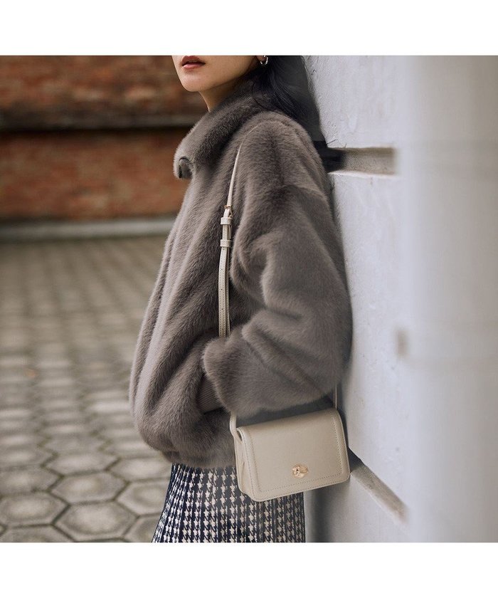 【エニー/ANY】のファーブルゾン インテリア・キッズ・メンズ・レディースファッション・服の通販 founy(ファニー) https://founy.com/ ファッション Fashion レディースファッション Fashion for Women アウター Coat / Outerwear Collection レディースジャケット・軽アウター Jackets ブルゾンジャケット・スポーティアウター Blouson Jackets ジャケット Jacket, Outerwear スマホ Smartphone, Mobile Device ブルゾン Blouson, Bomber Jacket ポケット Pocket, Pocket Detail 防寒 Cold Protection, Winter-Ready A/W・秋冬 Autumn/Winter 再入荷 Restock / Back in Stock おすすめ Recommended / Our Picks |ID: prp329100004727820 ipo3291000000034557534