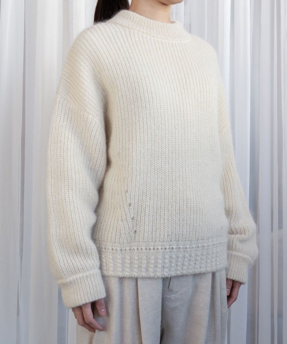 【ムーク/muuc】のアルパカモヘヤ畦編みプルオーバー インテリア・キッズ・メンズ・レディースファッション・服の通販 founy(ファニー) ファッション Fashion レディースファッション Fashion for Women トップス・カットソー Cut & Sew Tops ニット Knit Tops & Sweaters カジュアルプルオーバー・ニットトップス Pullovers & Knit Tops / Casual Pullovers 畦編みニット・テクスチャードトップス Ribbed Knit Sweaters / Textured Knit Tops 畦 Ribbed Knit セーター Sweater, Knitwear デニム Denim, Jeans Material なめらか Smooth, Silky Texture ワイド Wide, Wide Fit 冬 Winter / This Winter A/W・秋冬 Autumn/Winter エレガント 上品 Elegant ビジネス 仕事 通勤 Business / Work / Commuting ホワイト|ID: prp329100004727888 ipo3291000000034156473