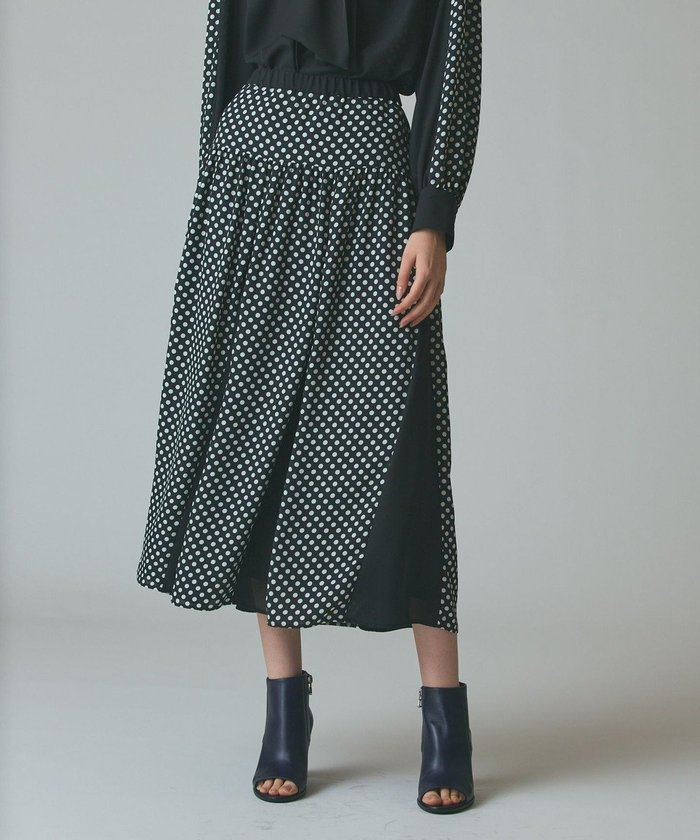 【グレース コンチネンタル/GRACE CONTINENTAL】のドットコンビスカート インテリア・キッズ・メンズ・レディースファッション・服の通販 founy(ファニー) https://founy.com/ ファッション Fashion レディースファッション Fashion for Women スカート Skirts ギャザー Gathered, Ruffled クラシカル Classical, Vintage-Inspired セットアップ Set-Up, Coordinated Outfit ツイル Twist, Twisted Detail ドット Polka Dot, Dot Pattern ドレープ Drape, Draping Fabric プリント Print, Printed Pattern 無地 Plain, Solid Color A/W・秋冬 Autumn/Winter |ID: prp329100004729906 ipo3291000000035852547