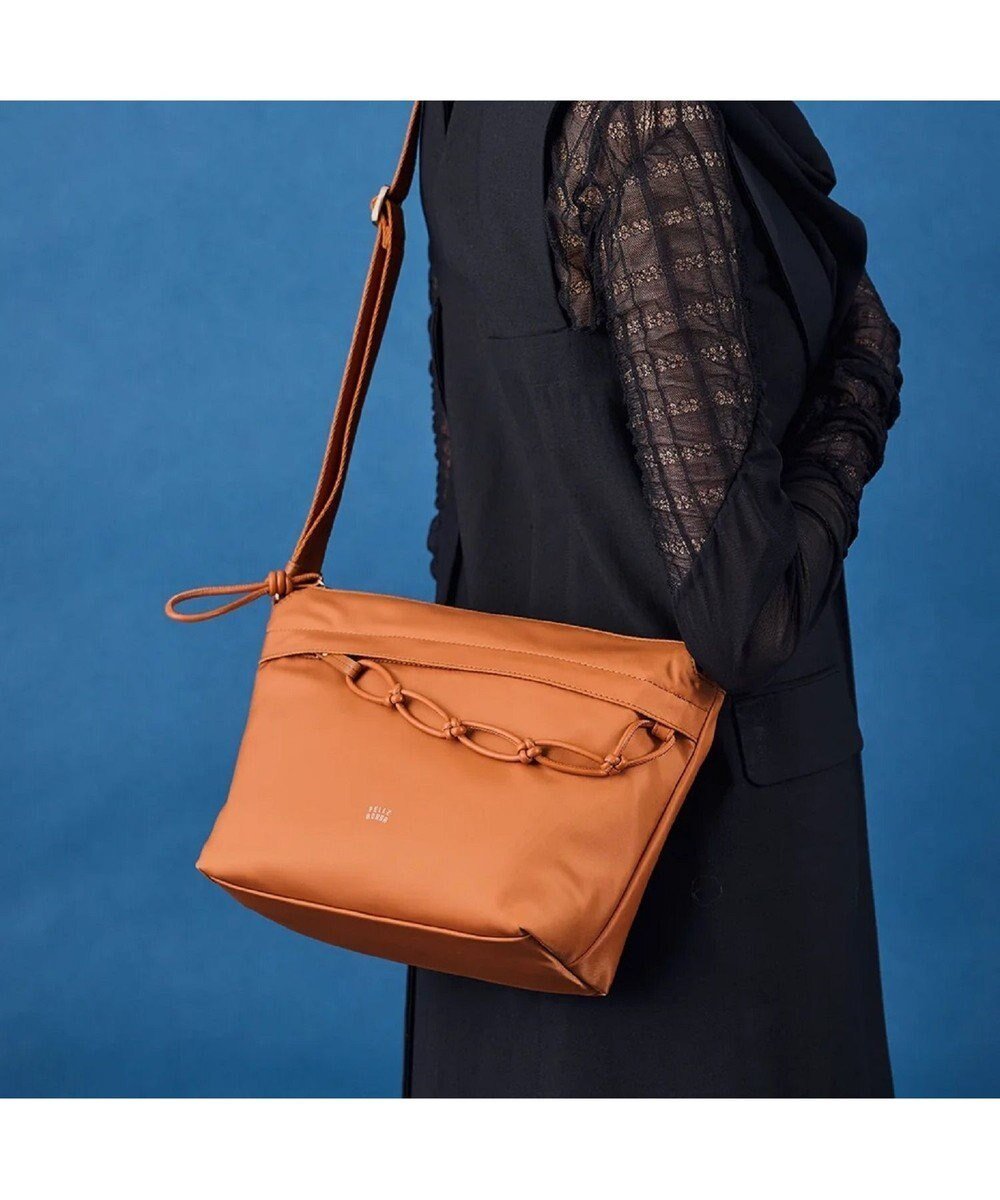 【ペレボルサ/PELLE BORSA】のショルダーバッグ Bloom ブルーム 5835 インテリア・キッズ・メンズ・レディースファッション・服の通販 founy(ファニー) ファッション Fashion レディースファッション Fashion for Women 傘 Umbrella, Parasol ショルダー Shoulder, Shoulder Strap シンプル Simple, Minimal スタイリッシュ Stylish, Fashionable スマホ Smartphone, Mobile Device 財布 Wallet, Purse ポケット Pocket, Pocket Detail ループ Loop, Loop Knit おすすめ Recommended / Our Picks 旅行 Travel エレガント 上品 Elegant ジンジャー|ID: prp329100004729935 ipo3291000000034169024