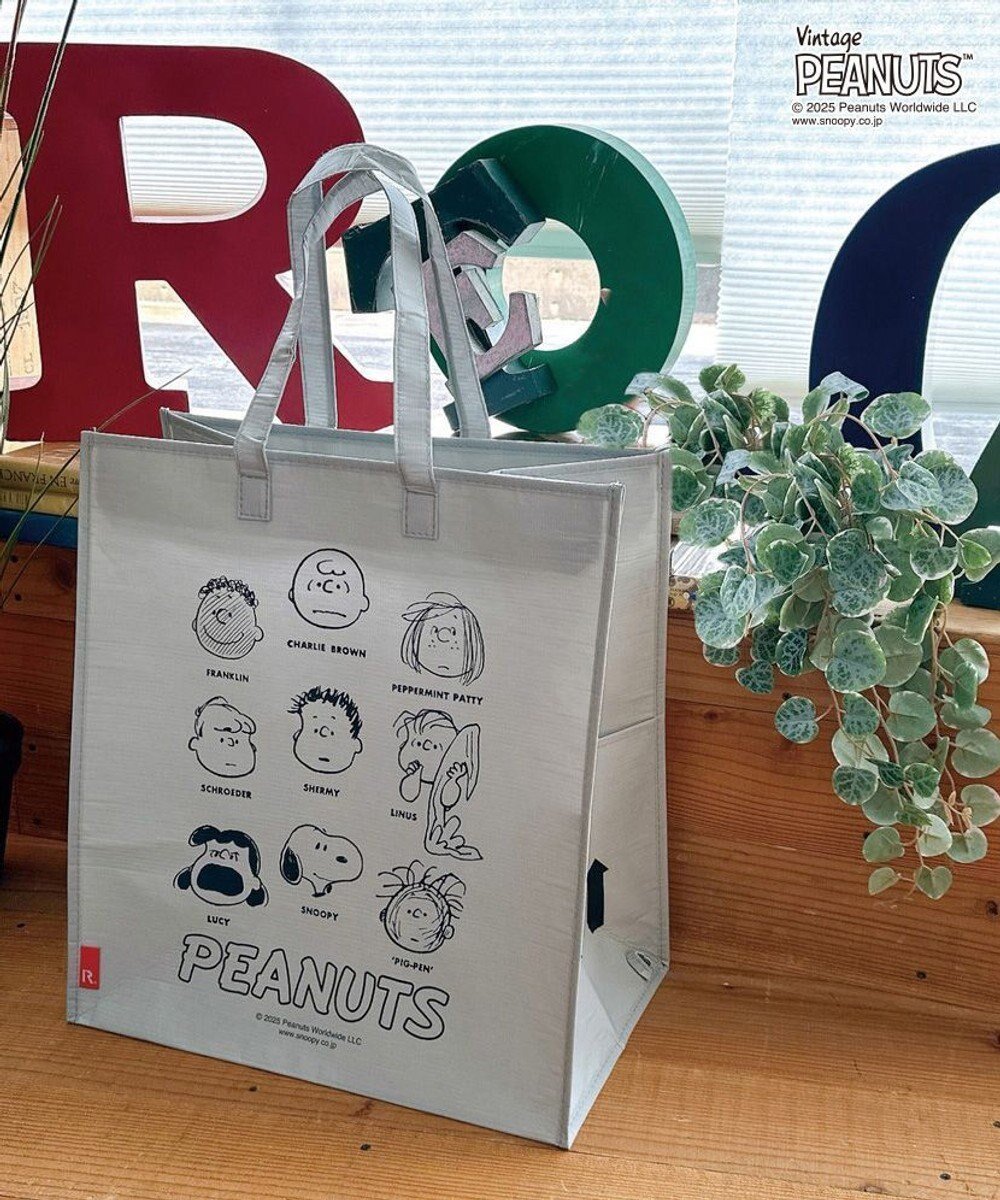 【ルートート/ROOTOTE】の8461【スヌーピー】IP.ガービッジ.ピーナッツ-0W インテリア・キッズ・メンズ・レディースファッション・服の通販 founy(ファニー) ファッション Fashion レディースファッション Fashion for Women バッグ Bags アウトドア Outdoor Clothing カメラ Camera Accessories コンパクト Compact, Small Size 軽量 Lightweight, Ultra Light スポーツ Sports, Activewear スマート Smart, Elegant スーツ Suit, Formalwear ドット Polka Dot, Dot Pattern プリント Print, Printed Pattern ボックス Boxy, Box Shape ポケット Pocket, Pocket Detail ランダム Random, Irregular 新作・新入荷 New Arrivals / New In 03:グレー|ID: prp329100004733347 ipo3291000000036007883