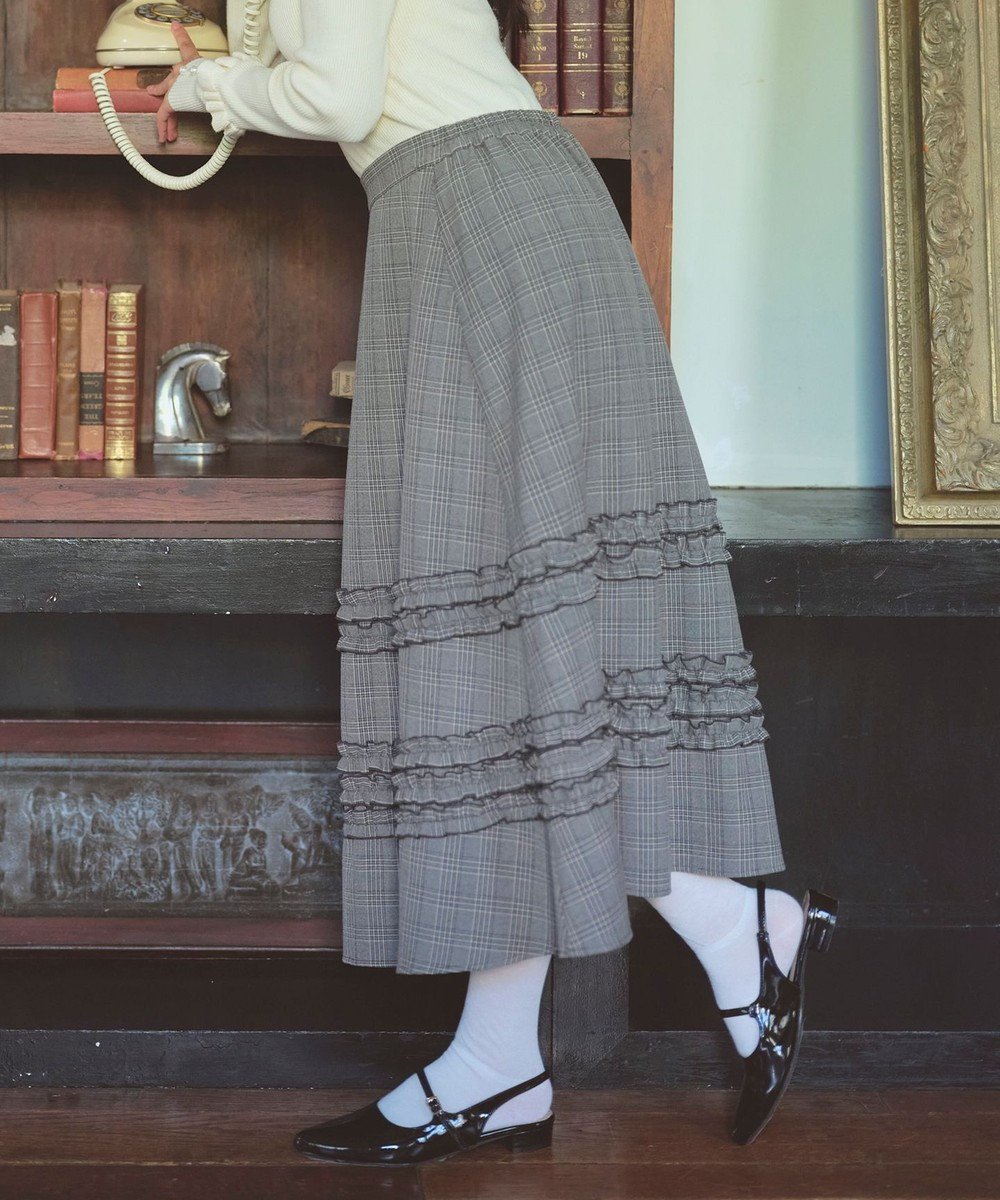 【フェルゥ/Feroux】のフレアギャザーチェック スカート インテリア・キッズ・メンズ・レディースファッション・服の通販 founy(ファニー) 　ファッション　Fashion　レディースファッション　Fashion for Women　スカート　Skirts　クラシカル　Classical, Vintage-Inspired　ショート　Short, Short Length　チェック　Check, Plaid, Tartan　フェミニン　Feminine, Girly　フレア　Flare, Flared　エレガント 上品　Elegant　秋　Autumn　A/W・秋冬　Autumn/Winter　ホワイト系2|ID: prp329100004736092 ipo3291000000035521269