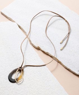 【23区/NIJYUSANKU】 【CLASSY.6月号掲載】ホーンリング ネックレス人気、トレンドファッション・服の通販 founy(ファニー) 雑誌掲載アイテム Magazine Picks & Fashion Features ファッション雑誌 Fashion Magazines クラッシィ CLASSY. ファッション Fashion レディースファッション Fashion for Women ジュエリー Jewelry ファッションリング Fashion Rings ネックレス Necklaces & Pendants 2024年 2024 2024春夏・S/S Spring/Summer 2024 SS24 6月号 June Issue, Jun. Edition アクセサリー Fashion Accessories オーバル Oval Design ネックレス Necklace, Pendant Necklace メタル Metal, Metal Parts 夏 Summer S/S・春夏 SS, Spring/Summer, Warm Season 軽量 Lightweight, Ultra Light 雑誌 Magazine, Fashion Magazine |ID:prp329100004737697