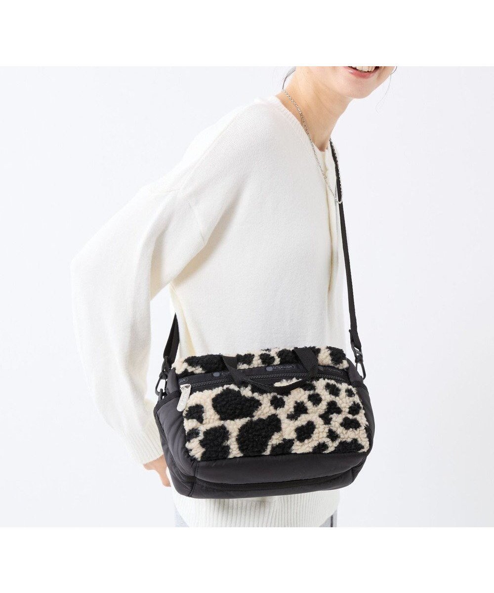 【レスポートサック/LeSportsac】のPUFFY MINI DUFFEL/カウシェルパ 人気、トレンドファッション・服の通販 founy(ファニー) 　ファッション　Fashion　レディースファッション　Fashion for Women　アウトドア　Outdoor Clothing　コレクション　Collection, Seasonal Line　コンパクト　Compact, Small Size　今季　This Season, Current Season　財布　Wallet, Purse　トレンド　Trend, Trending Now　ボストンバッグ　Boston Bag, Retro Bag　ポケット　Pocket, Pocket Detail　ミックス　Mix, Mixed Style　A/W・秋冬　Autumn/Winter　おすすめ　Recommended / Our Picks　旅行　Travel　 other-1|ID: prp329100004737731 ipo3291000000034222442