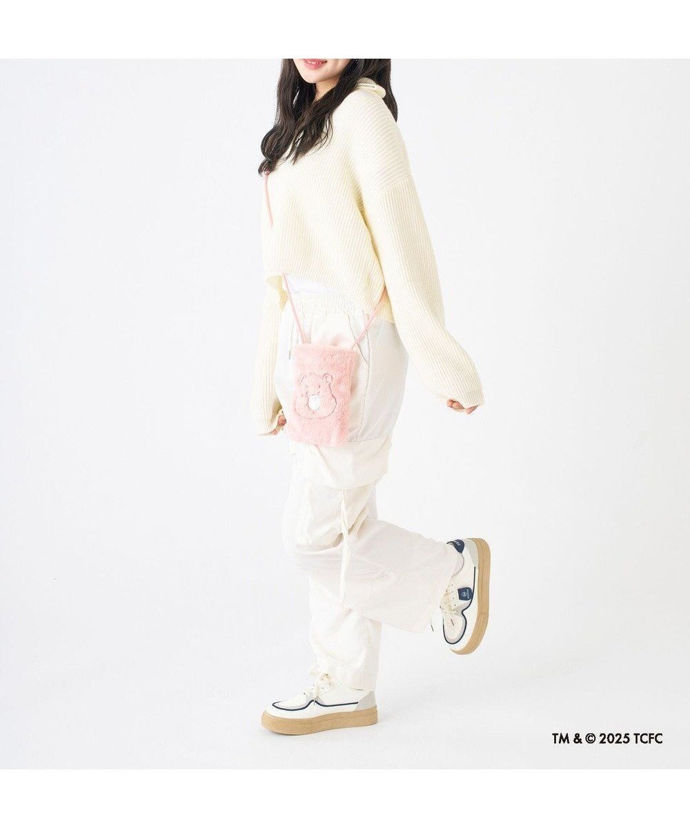 【ムーンバット/MOONBAT】のCare Bears(ケアベア) フェイクファーサコッシュ 手洗い可能 バッグ インテリア・キッズ・メンズ・レディースファッション・服の通販 founy(ファニー) 　ファッション　Fashion　レディースファッション　Fashion for Women　バッグ　Bags　カラフル　Colorful Design　キャップ　Cap, Baseball Cap　キャラクター　Character, Licensed Characters　傘　Umbrella, Parasol　スマート　Smart, Elegant　財布　Wallet, Purse　人気　Popular, Best Seller　マフラー　Scarf, Muffler　ワンポイント　One Point, Statement Accent　冬　Winter / This Winter　新作・新入荷　New Arrivals / New In　ライトイエロー|ID: prp329100004737737 ipo3291000000034222459