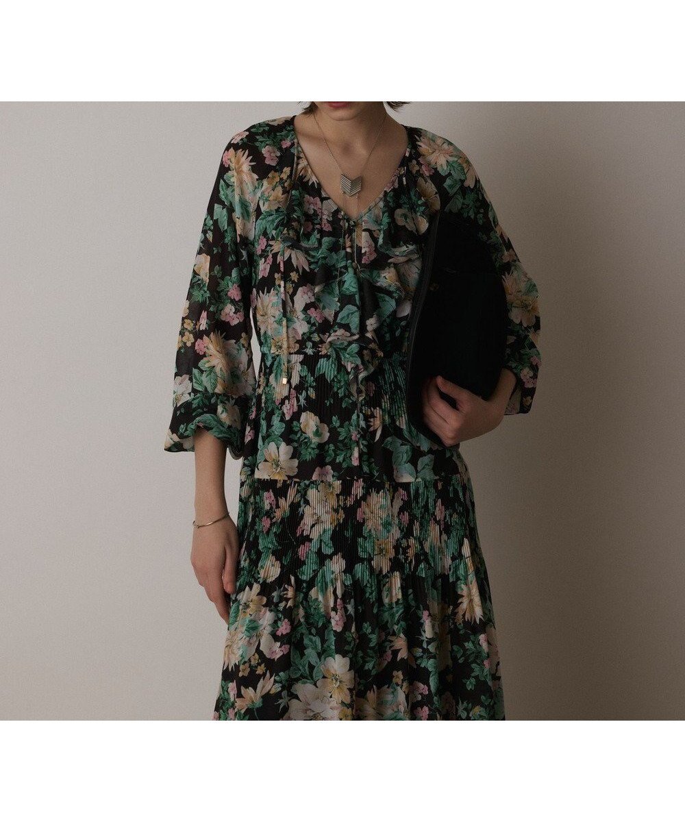 【グレース コンチネンタル/GRACE CONTINENTAL】のフラワープリントカフタンドレス インテリア・キッズ・メンズ・レディースファッション・服の通販 founy(ファニー) ファッション Fashion レディースファッション Fashion for Women ワンピース Dresses フォーマル・パーティードレス・結婚式用ドレス Elegant & Casual Dresses ギャザー Gathered, Ruffled フリル Frill, Ruffle プリーツ Pleats, Pleated ロング Long, Long-Length エレガント 上品 Elegant 夏 Summer 春 Spring S/S・春夏 SS, Spring/Summer, Warm Season ブラック|ID: prp329100004739010 ipo3291000000034230840